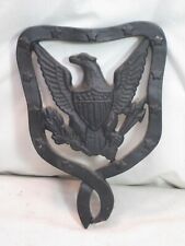 vintage cast iron trivet hotplate hot plate holder ornate eagle E Pluribis shiel picture