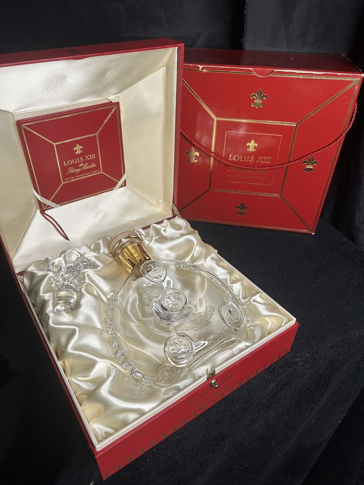 Remy Martin Louis XIII Cognac Baccarat Crystal Empty 750ml Bottle w/ Casket Box