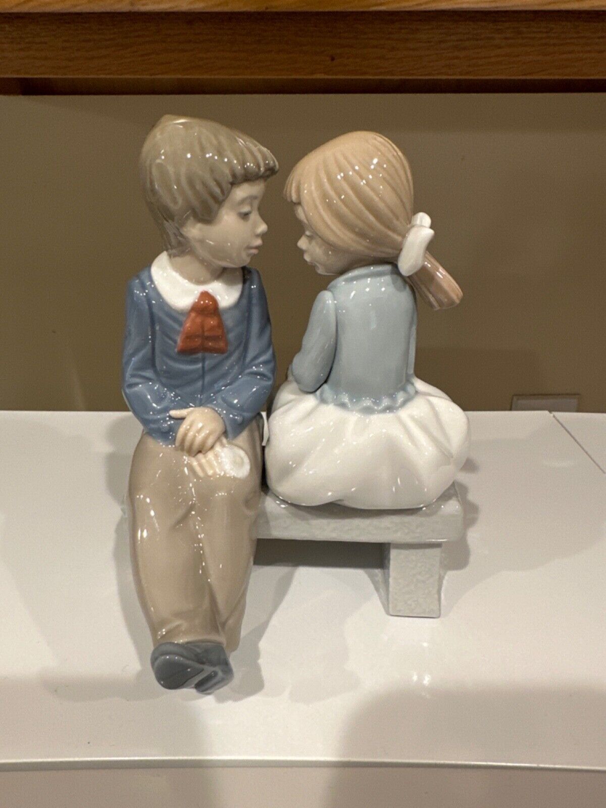 NAO BY LLADRO #1136 FIRST LOVE - BOY AND GIRL ON BENCH