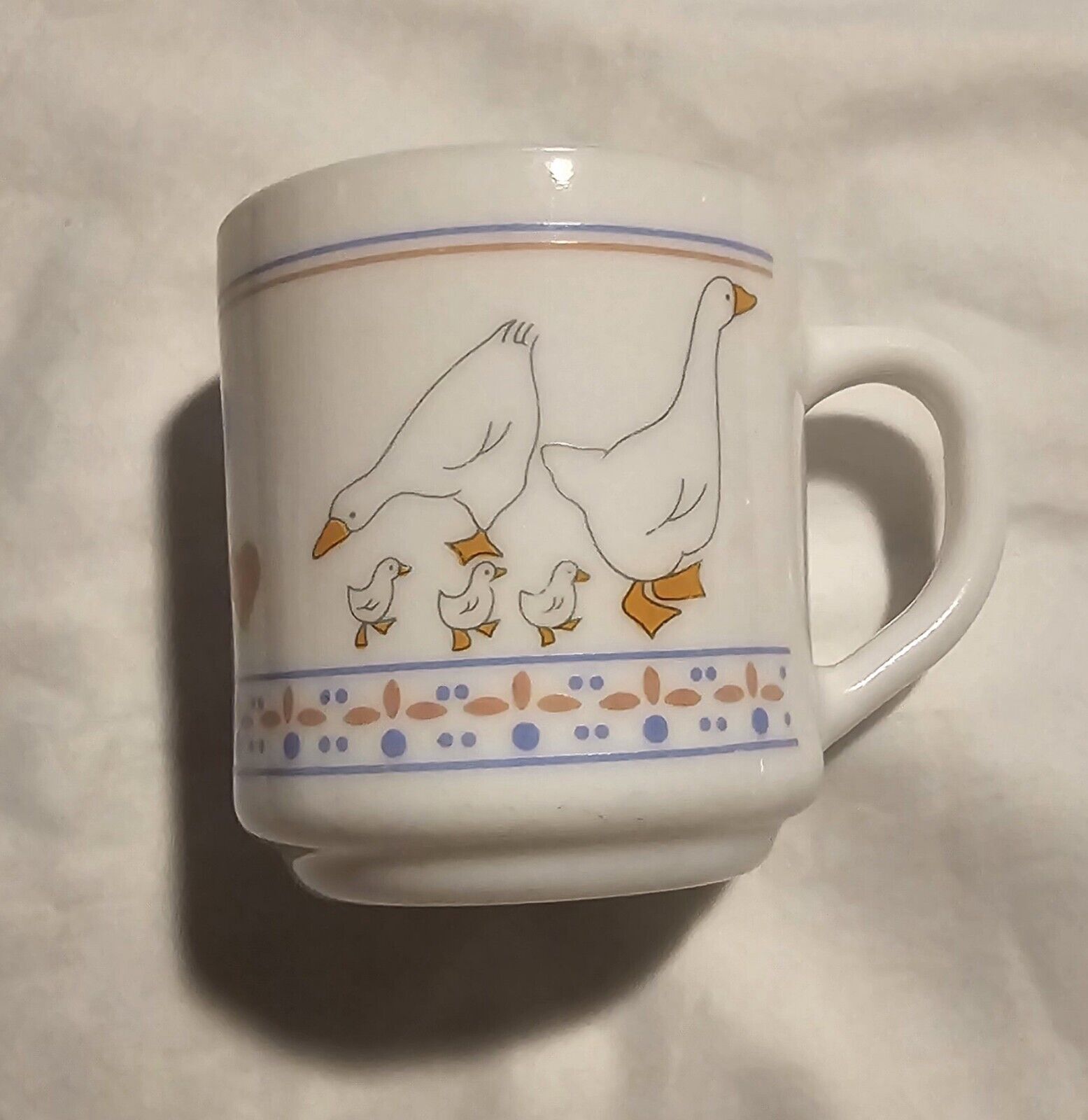 Arcopal France Milk Glass Goose Hearts Mug Cup Single Cup