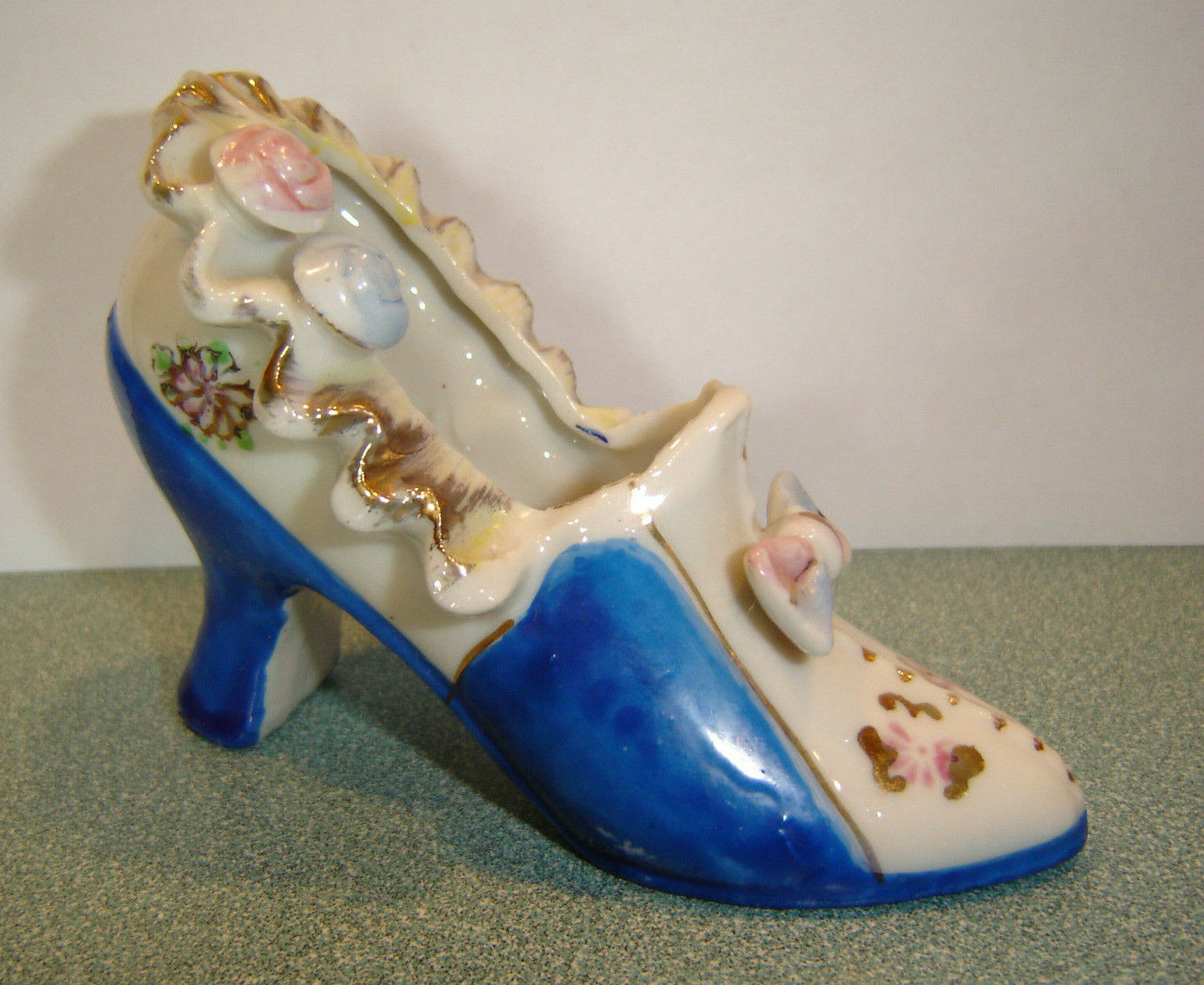 Vintage Porcelain Heeled Shoe Lace edge Flowers Blue White Japan