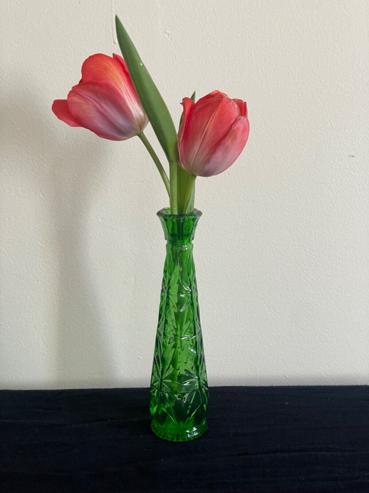 Vintage Green Starburst Glass Vase 9” Tall