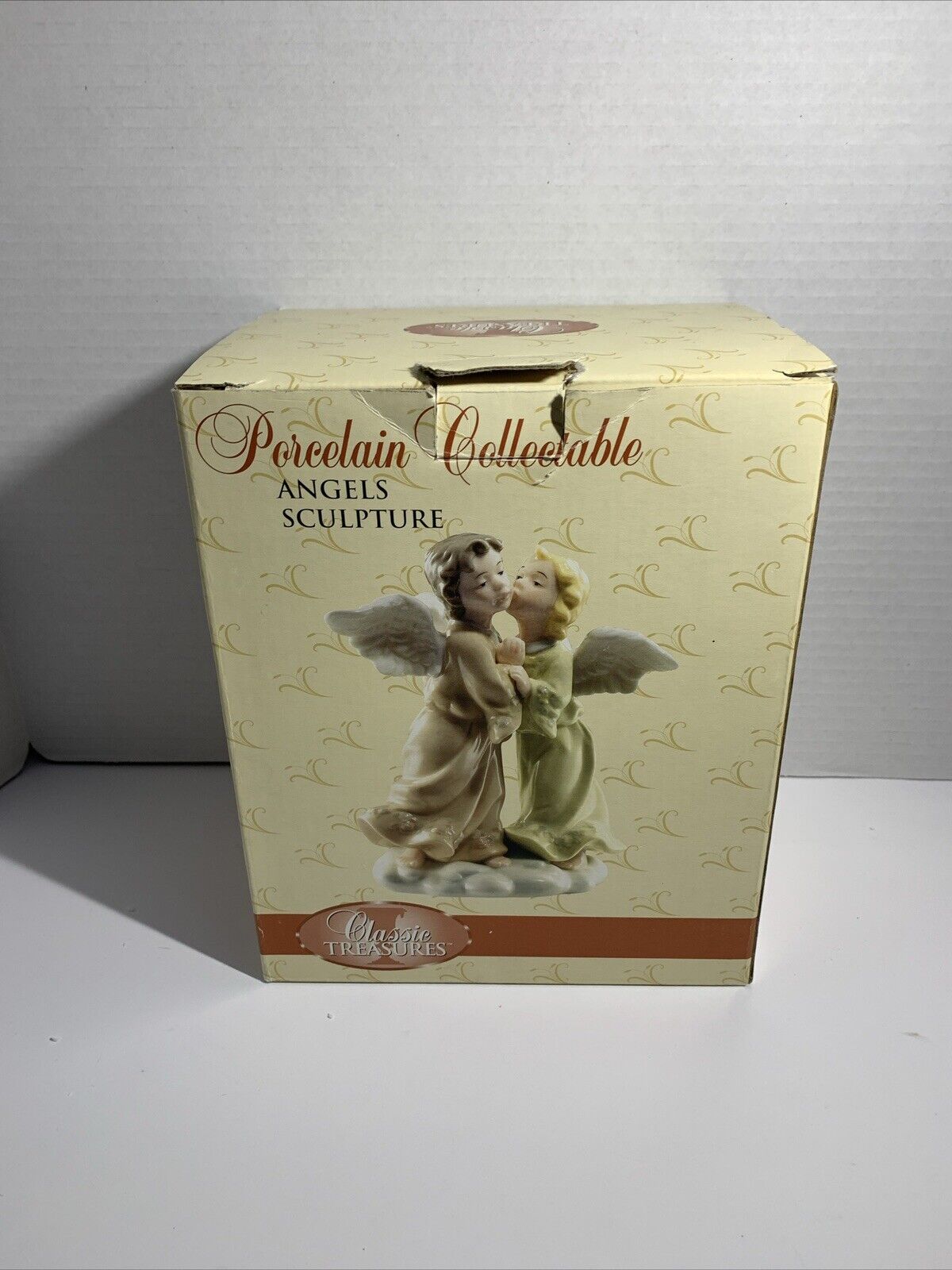 Classic Treasures Porcelain Colletable Angels Sculpture 