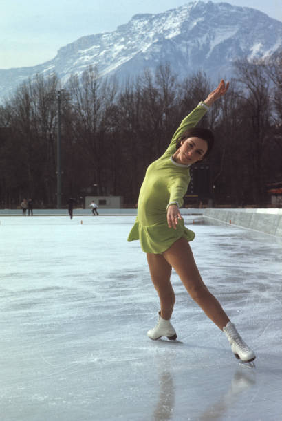Usa Figure Skating Champion Peggy Fleming 1960s No 16 Old Photo