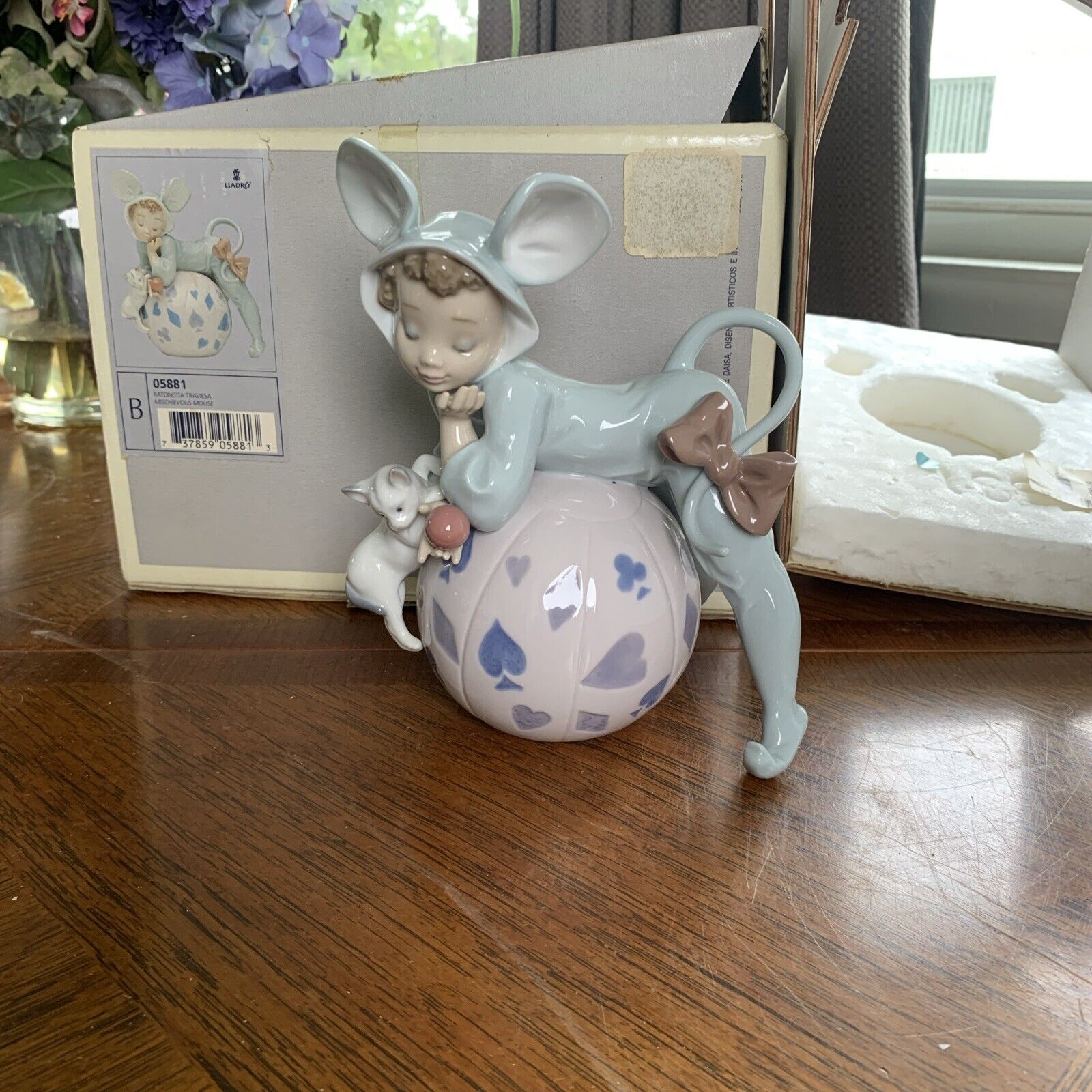 RARE MIB LLADRO 5881 MISCHIEVOUS MOUSE CAT BALL FIGURINE MADE IN SPAIN - RETIRED