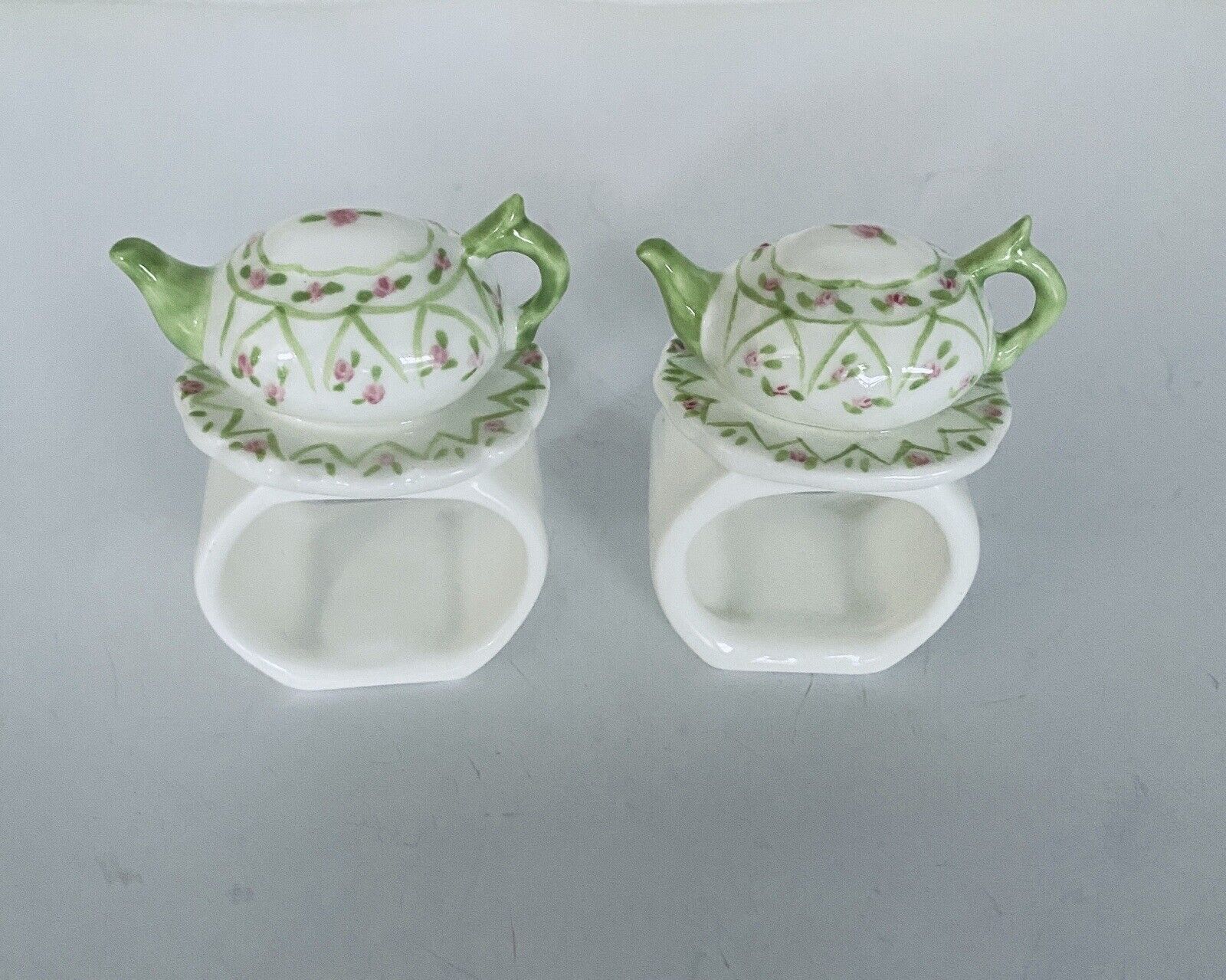 2 Bone China Tea Pot Napkin Ring Rings Holder Pink Green VT