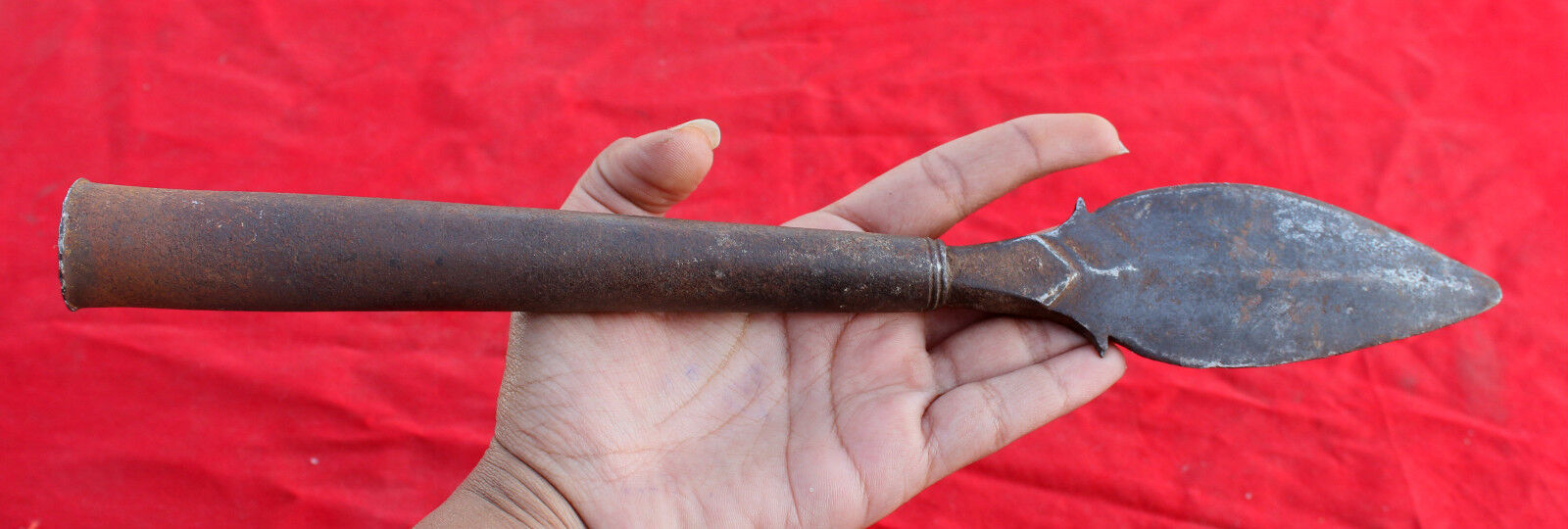 1800\'S ANTIQUE HAND CARVED UNIQUE SHAPE MUGHAL HUNTING WAR SPEAR HEAD