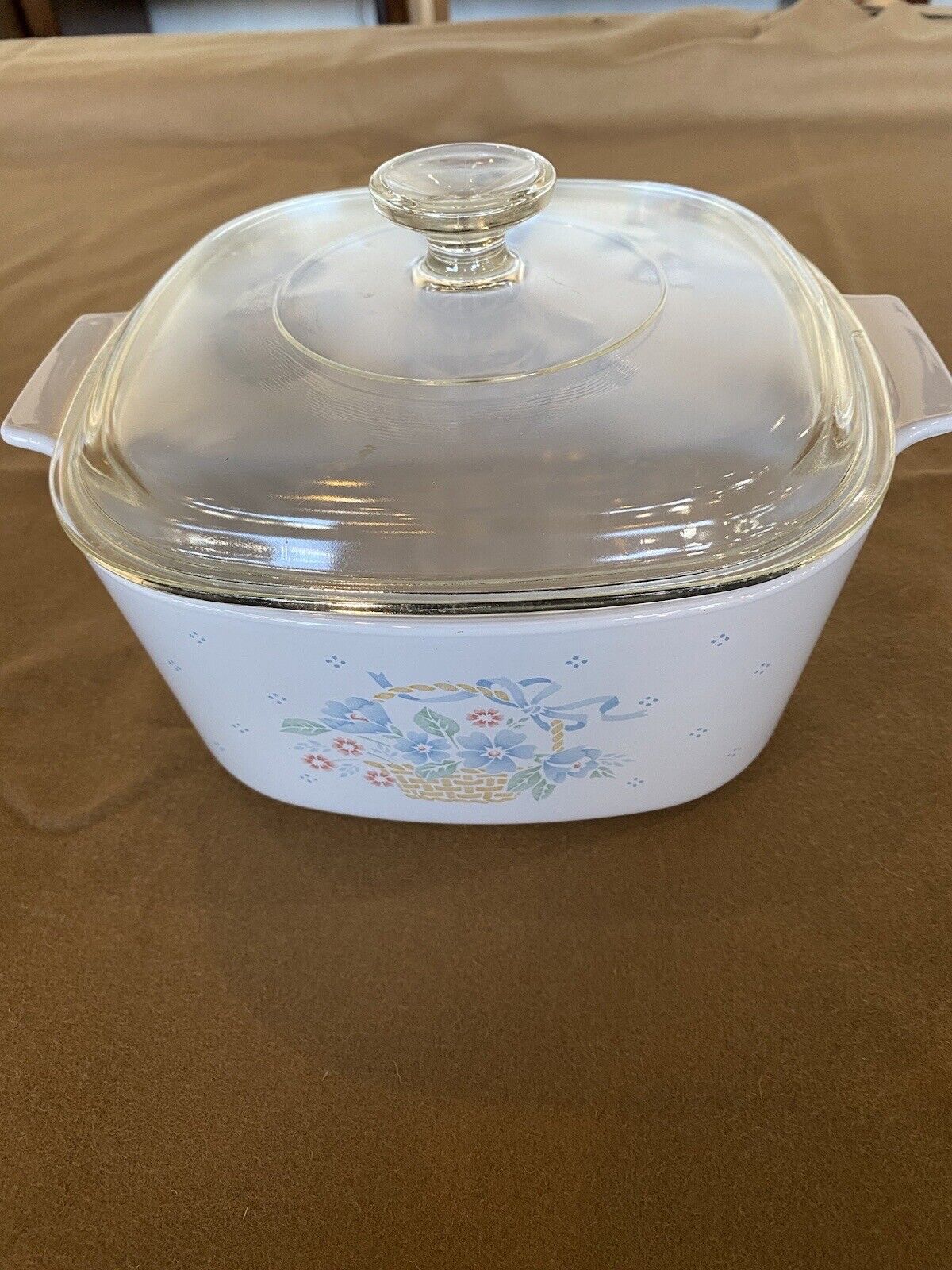 Country Cornflower 3 quart Square Casserole Dish With Lid By Corning Revere