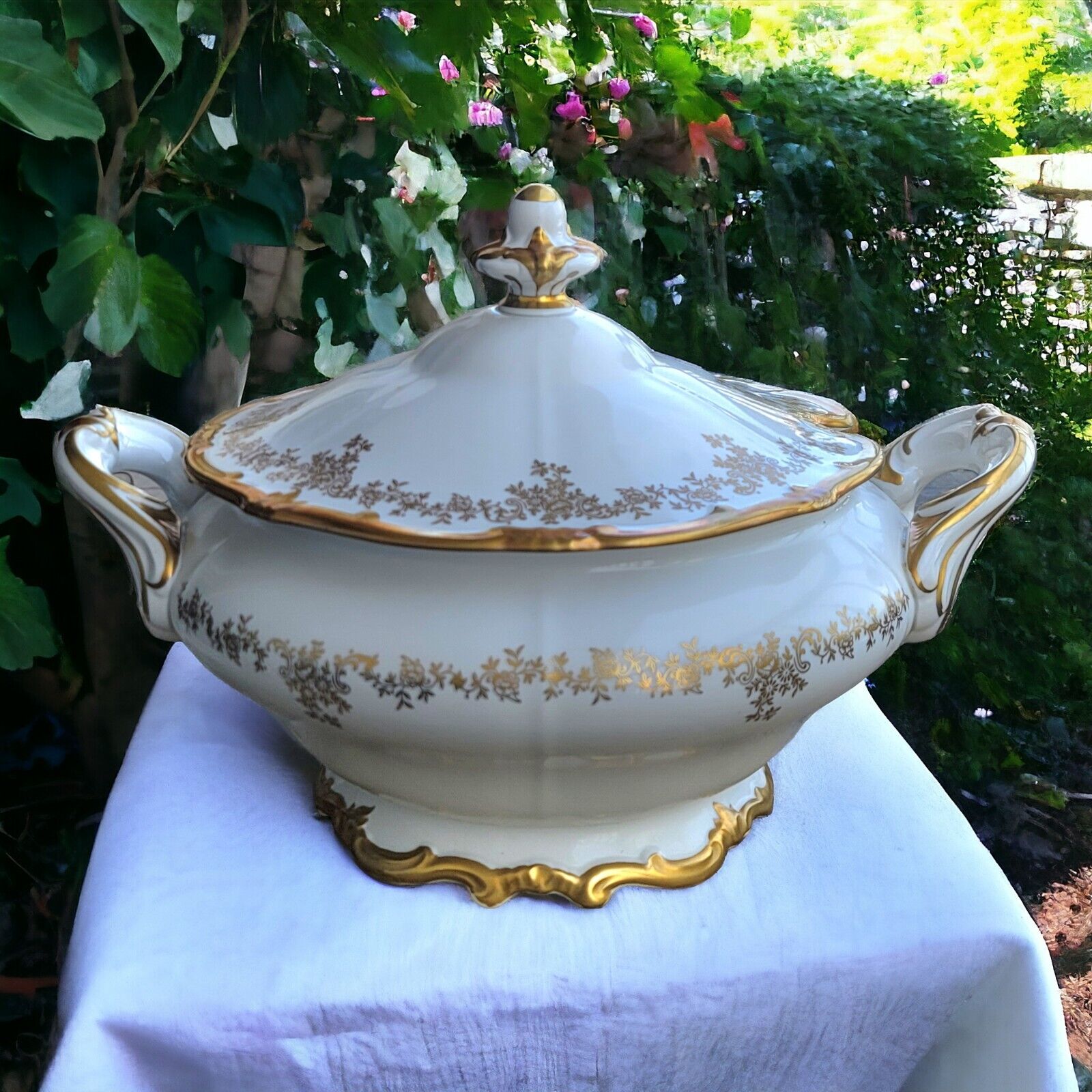 Weimar 1920s Porcelain Soup Tureen Gold White Katharina Germany