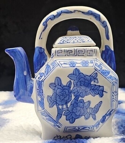 VTG Chinese Porcelain Teapot for One Hand Painted Blue & White Floral Teapot