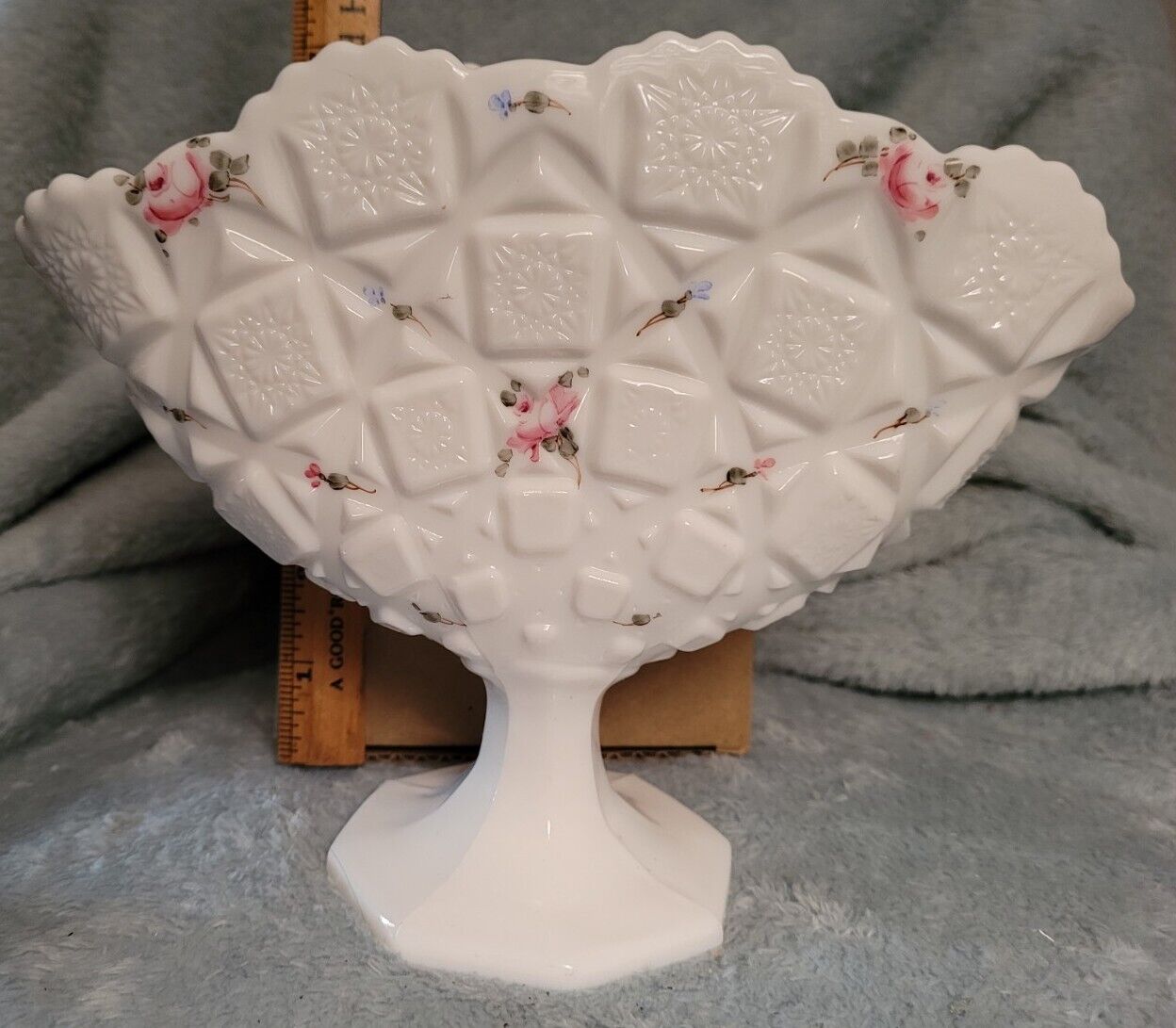 Vintage Westmoreland milk glass Fan shaped vase decorated with pink roses