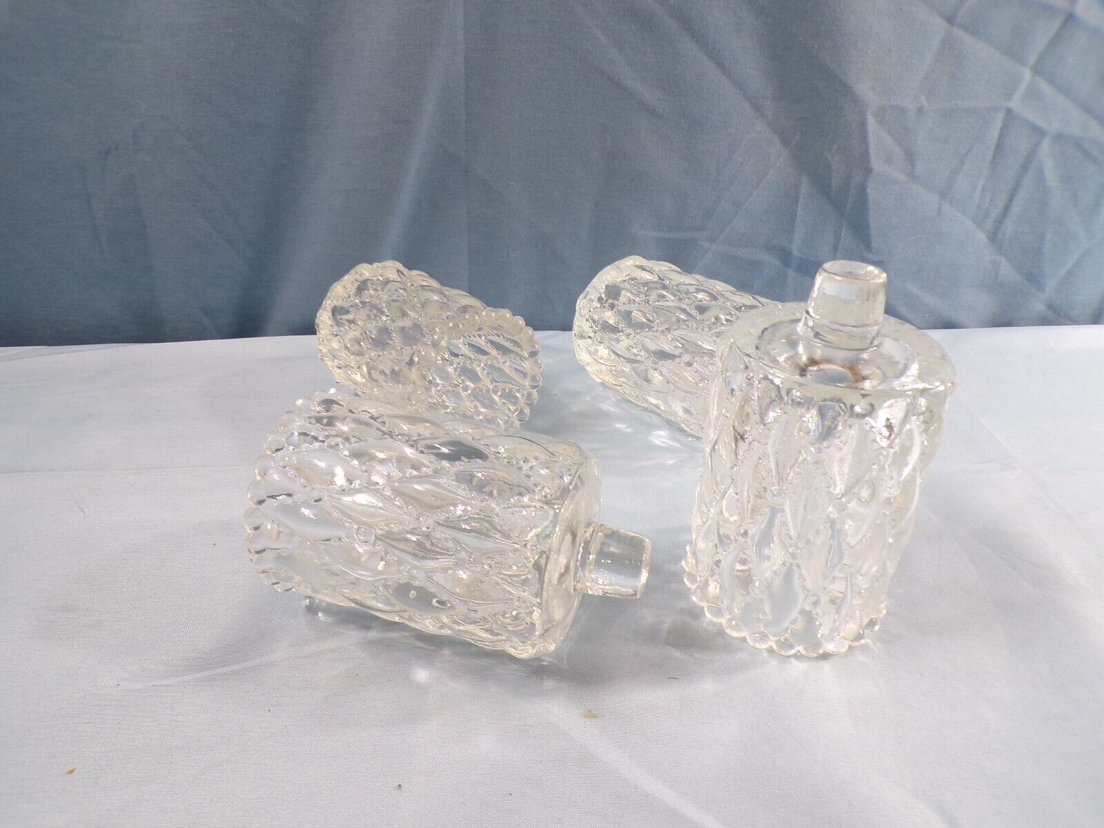 Lot of 4 Clear Glass Pegged Diamond Quilt Votive Candle Holders w/ Beaded Edge