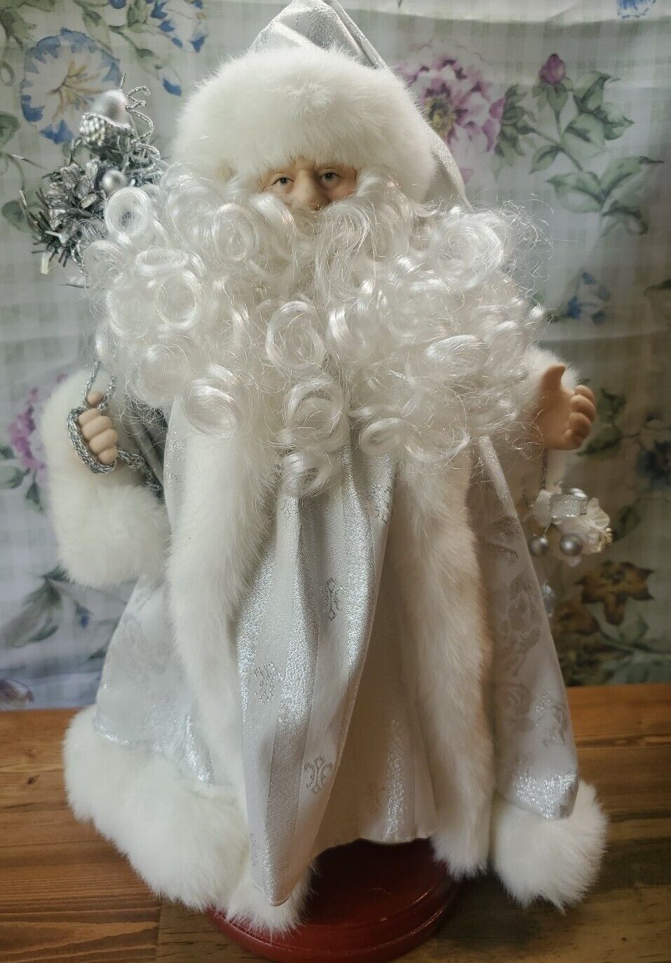 VTG Santa Claus Porcelain 17” Christmas Ice Cloak White Silver Faux Fur Kringle