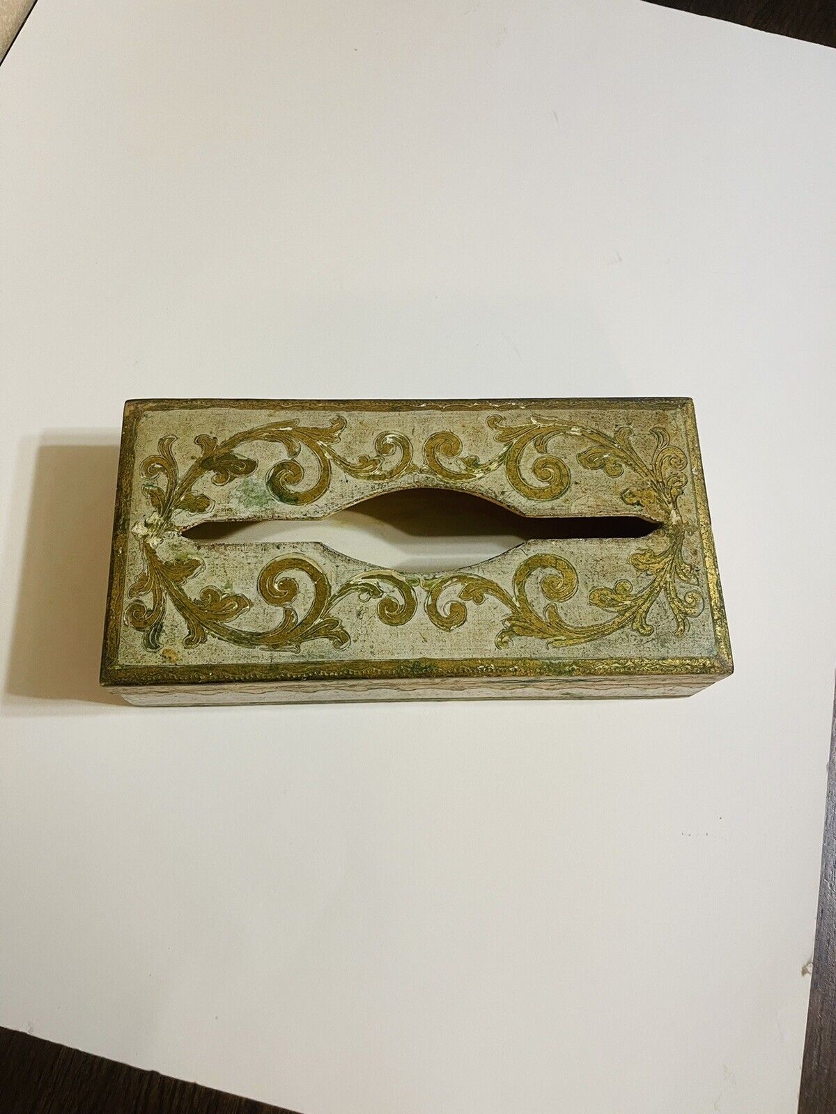 Vintage Italy Florentine Gilt Wood Tissue Holder Hinged Gold Box 11x5.5x2.5”