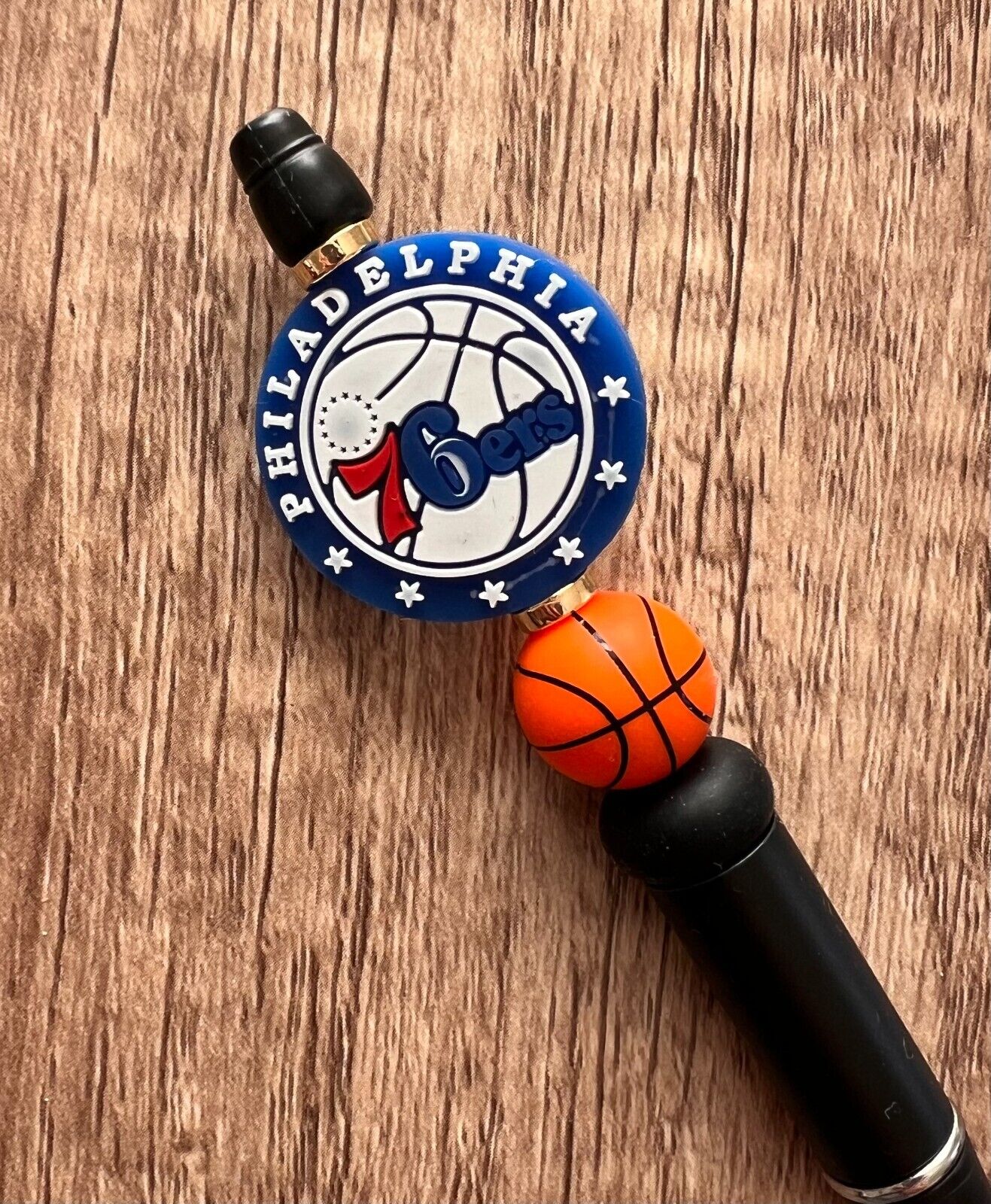Basketball pen 76ers, Nuggets, Spurs, Lakers, & Nets. Fan gifts. Collect