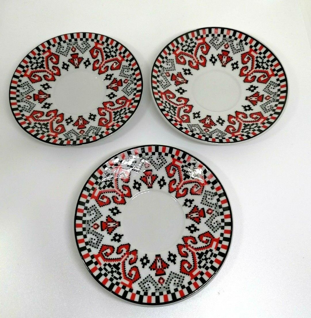 Beautiful Vintage used 3 coasters set ornate ceramic hand painted gift 10.5 cm