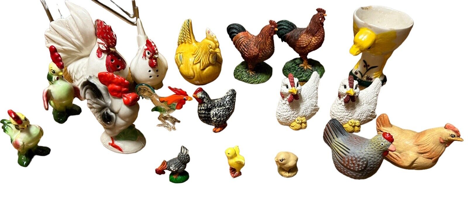 Vtg Lot Of 18 Chickens Hen Rooster Chicks Miniature Figurines Collectible Farm