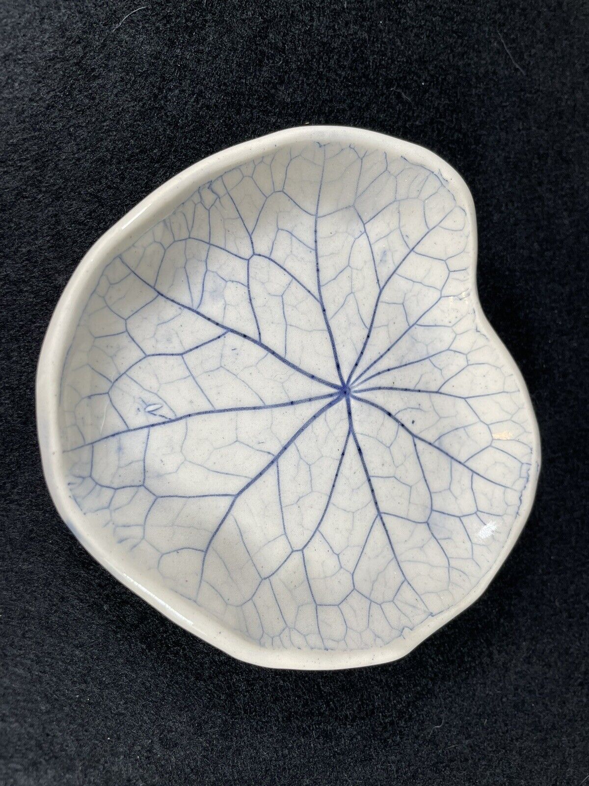 Studio Art Pottery Leaf Vein Trinket Dish Blue White Marked