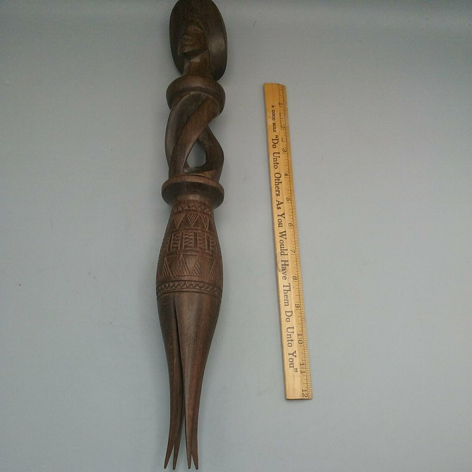 ANTIQUE African Hand carved Wooden Sceptor 18
