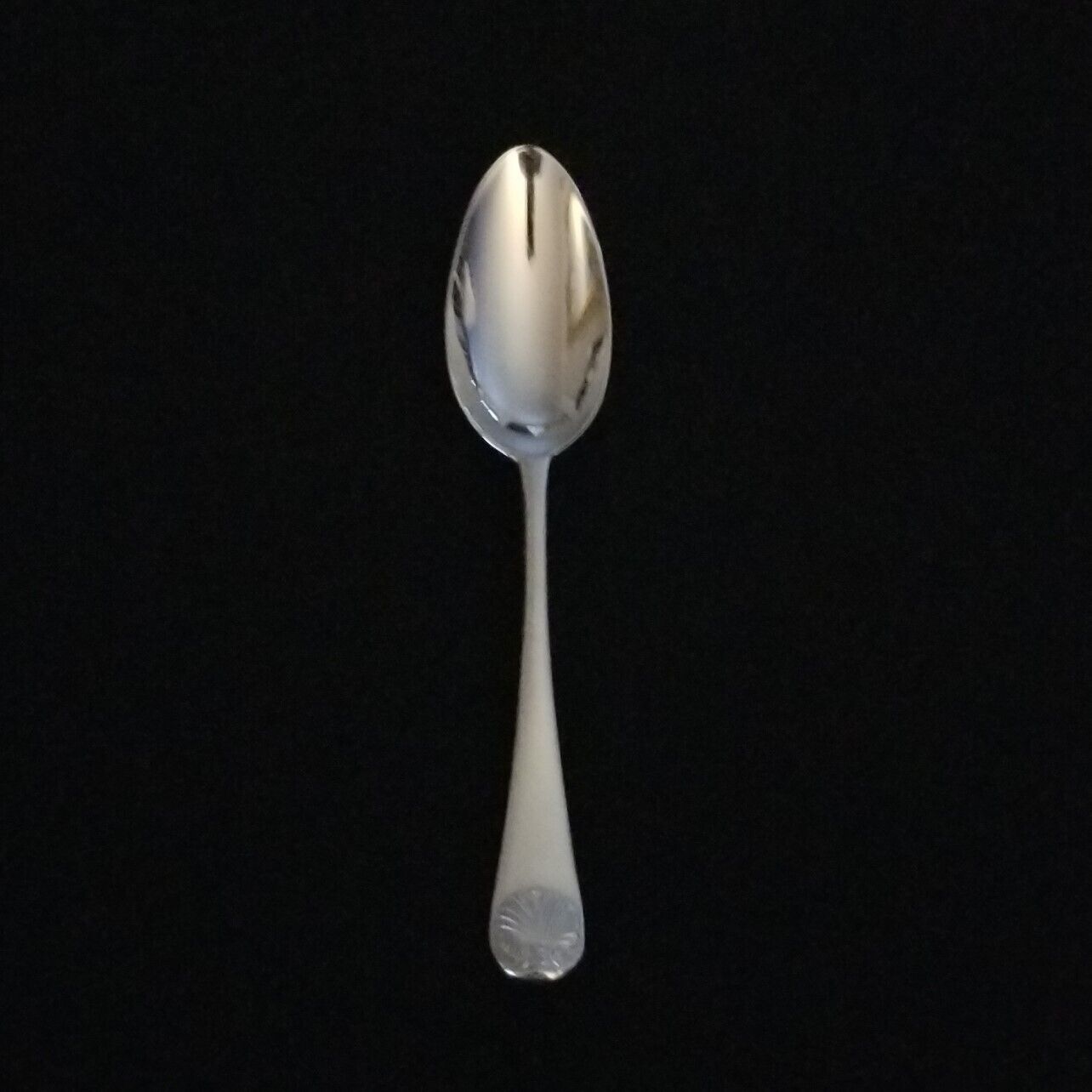 KIRK STIEFF ROYAL SHELL STAINLESS  TEASPOON FOR COLONIAL WILLIAMSBURG