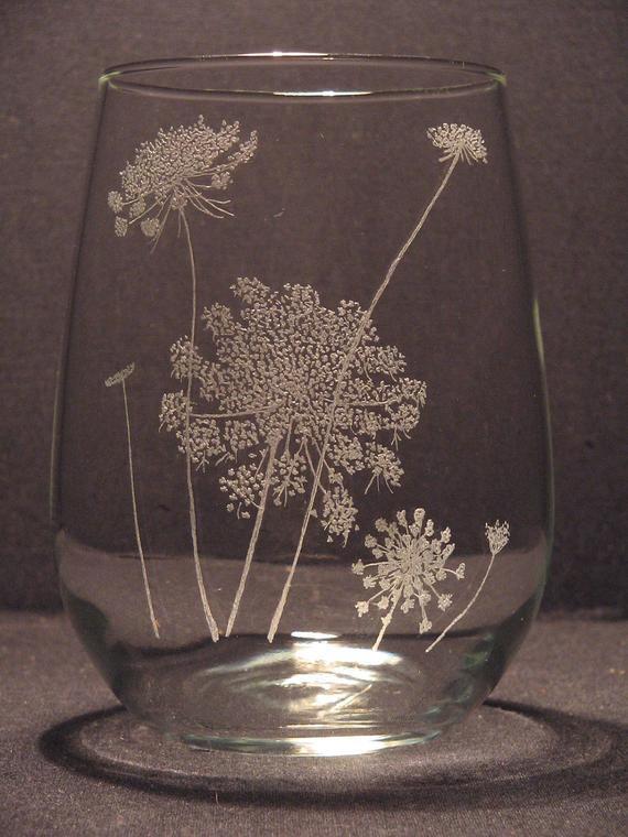 Queen Anne's lace, Etched Stemless Wine Glass Hand Engraved Design