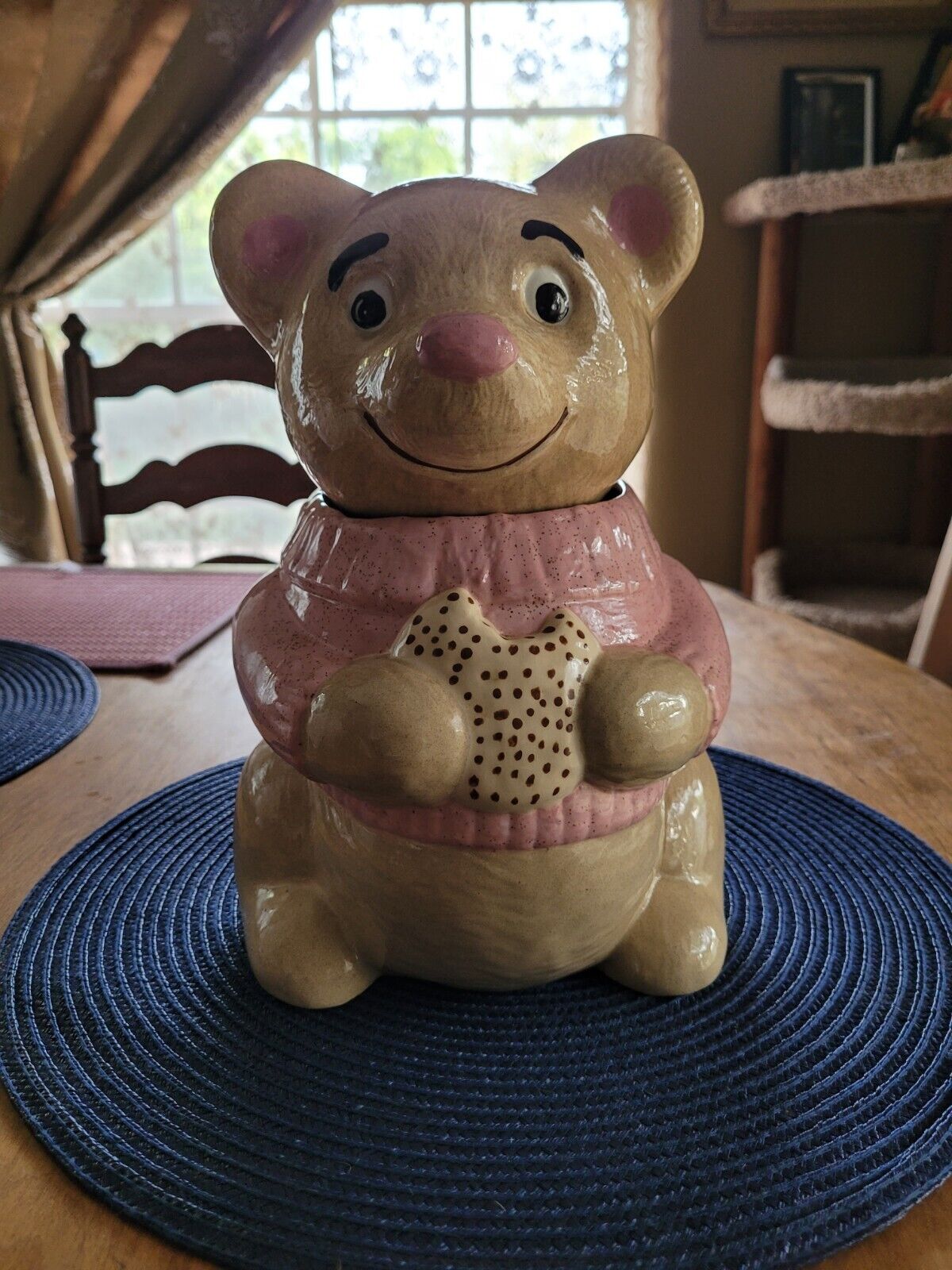 Vintage Metlox California Pottery Cookie Jar Teddy Bear 11” Eating Cookie