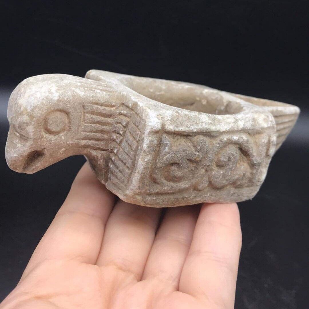 Ancinet Detailed Craving Islamic Period Antique Bird Soft Stone Oil Lamp
