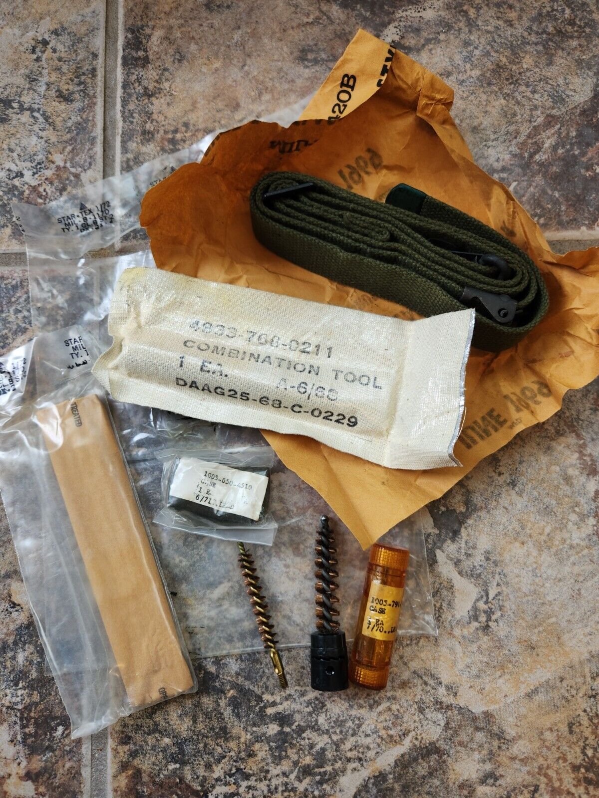 Unopened Late 1960s USGI Issue M1 Garand Rifle Cleaning Kit w Cotton Sling