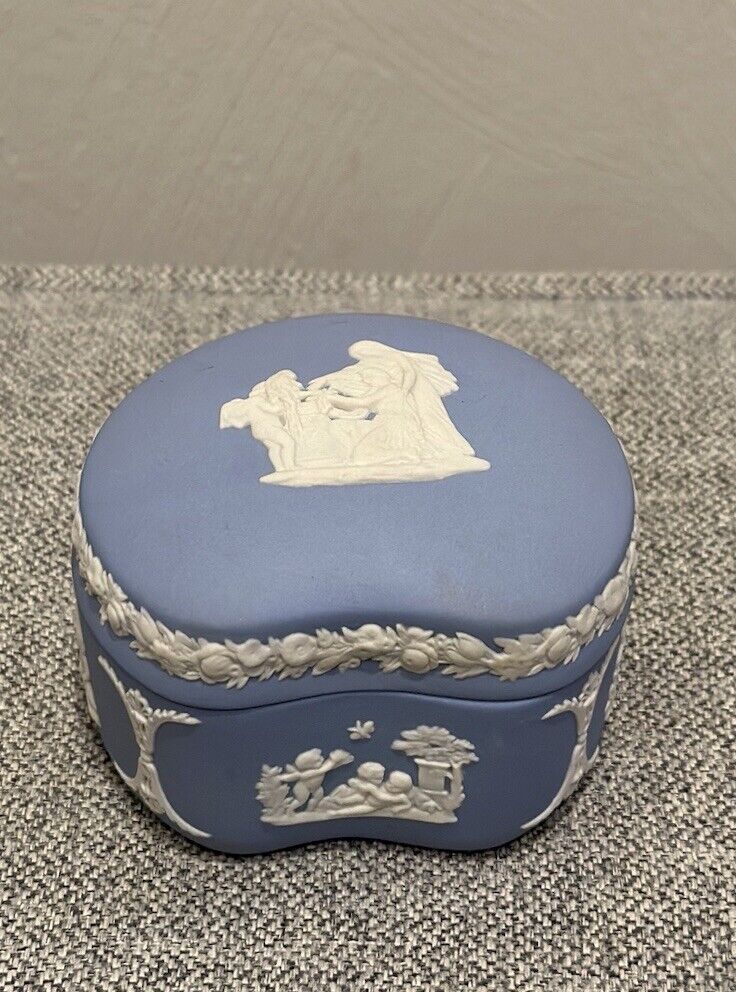 Vintage Wedgwood Blue Jasperware Cupid Oracle Kidney Bean Small Trinket Box