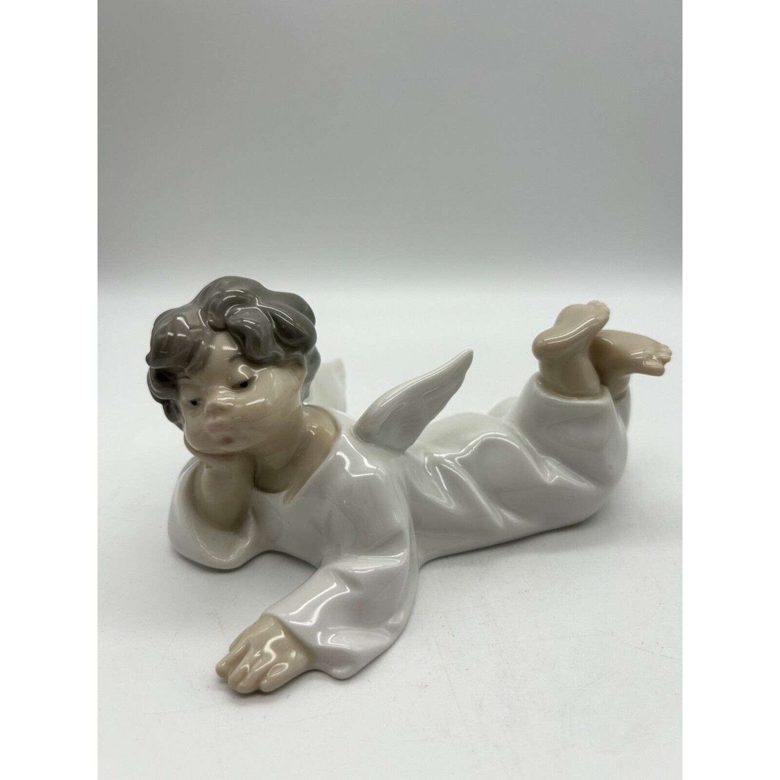 Lladro Angel Laying Down Porcelain Figurine