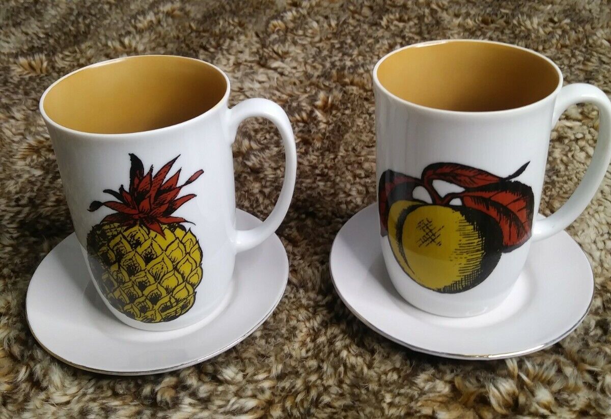 2 Vintage Fitz and Floyd FF Pineapple & Peach Mugs with Saucers 4\