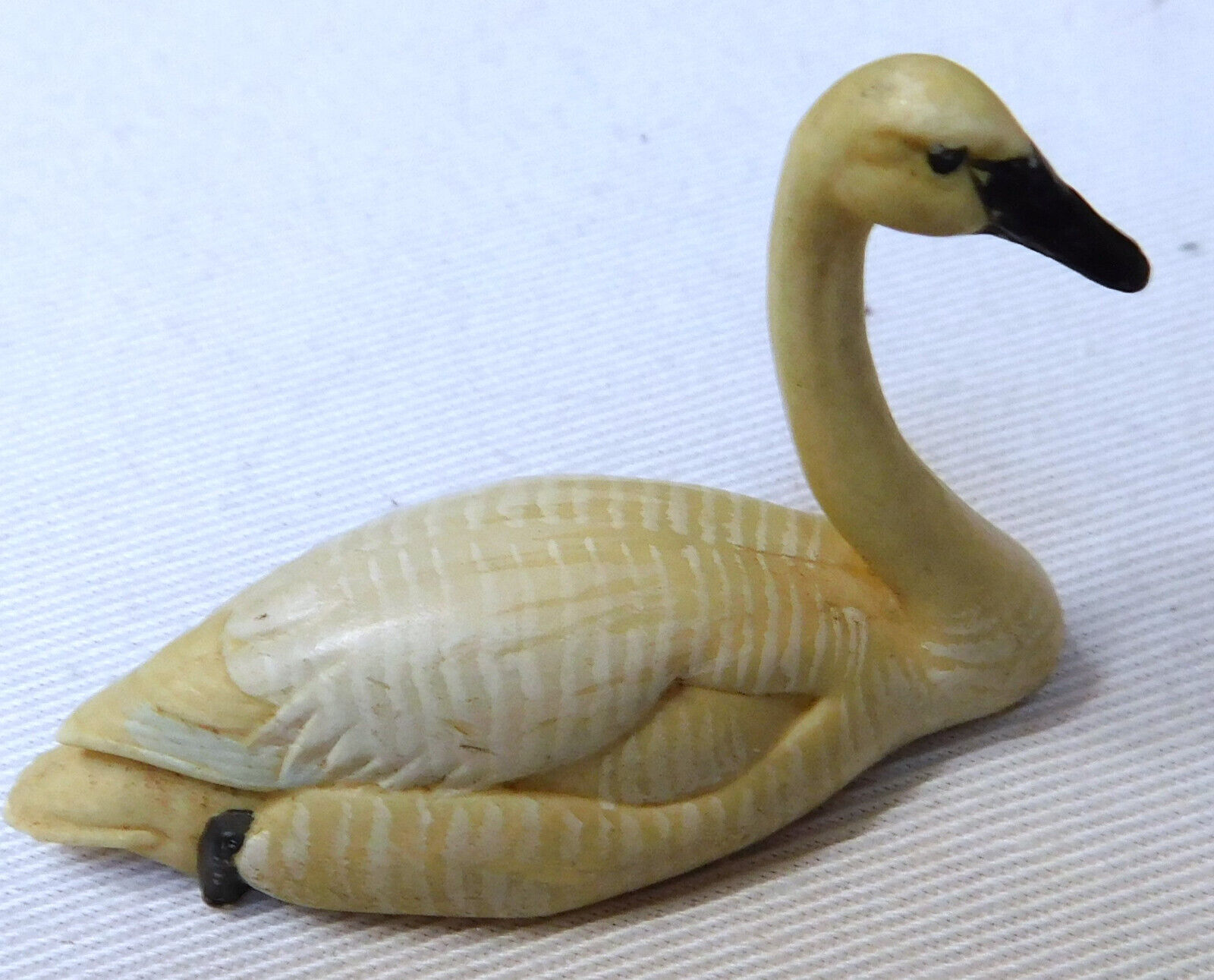 ANRI ITALY CARVED WHISTLING SWAN SMALL FIGURINE