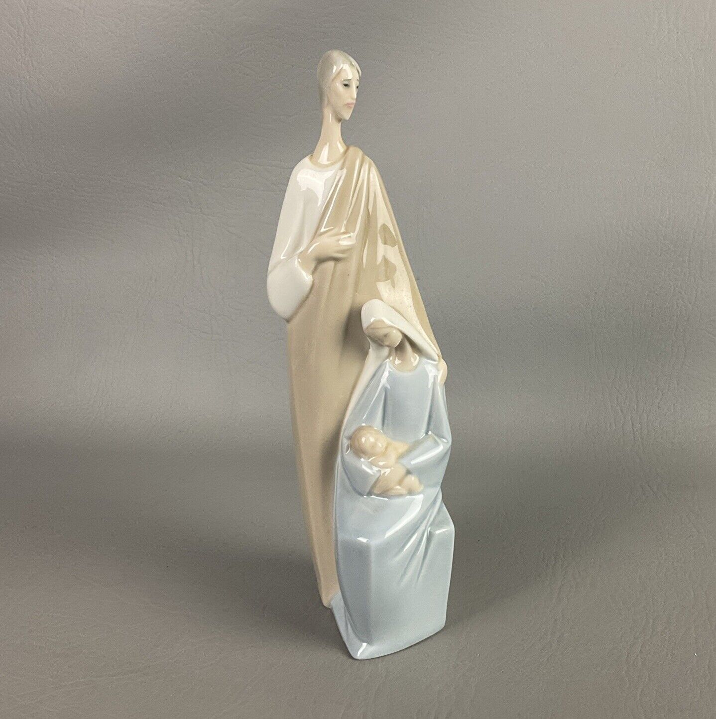 Lladro #4585 Nativity Holy Family Baby Jesus, Mary & Joseph Vintage Figurine