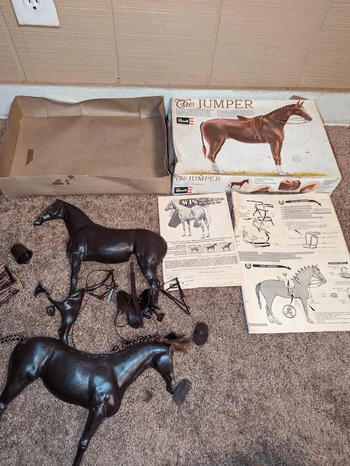 REVELL 1972 Vintage Horse Model Kit \