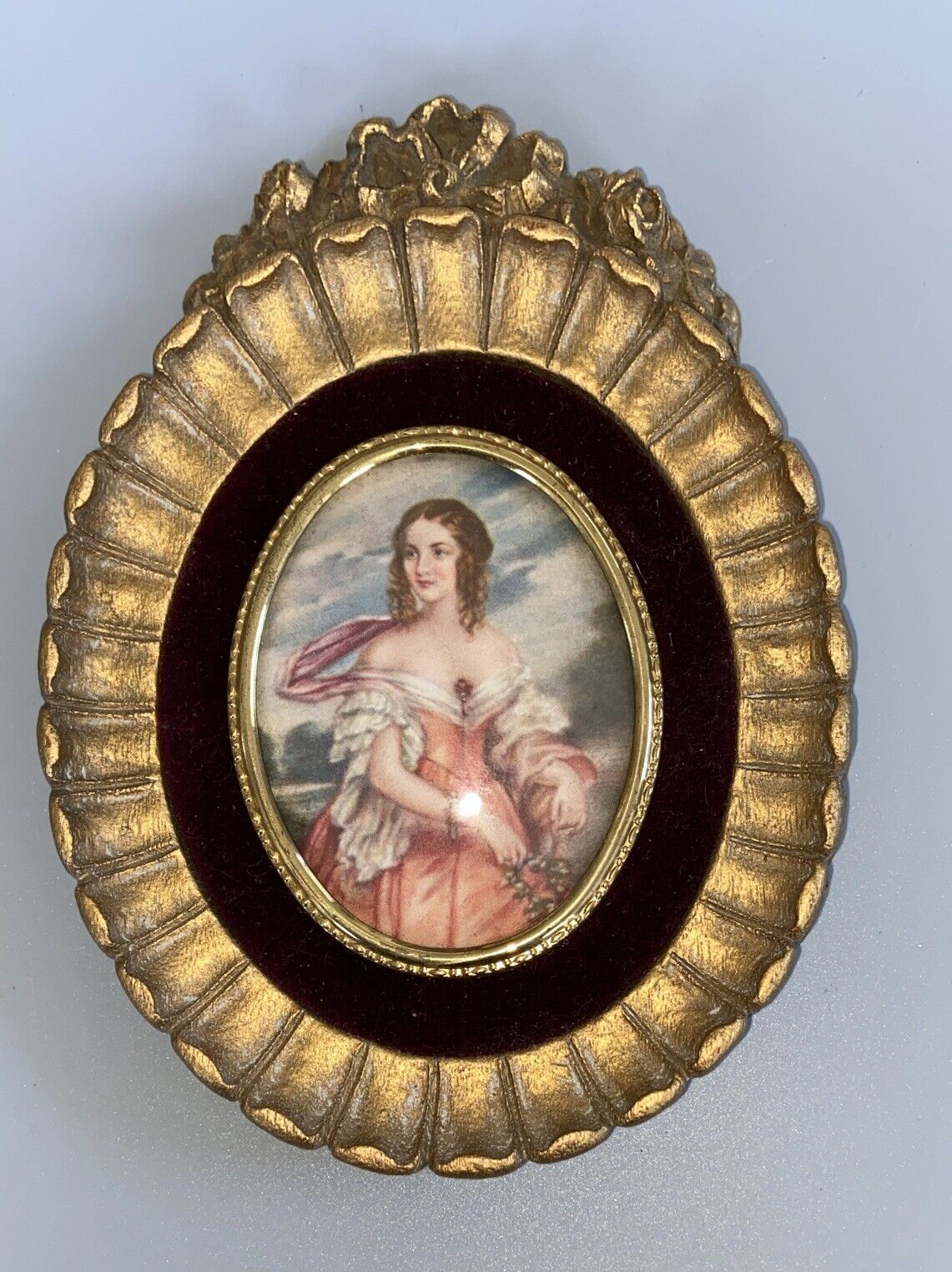 Vintage A CAMEO CREATION  Convex Glass Portrait Of Lady Charlotte