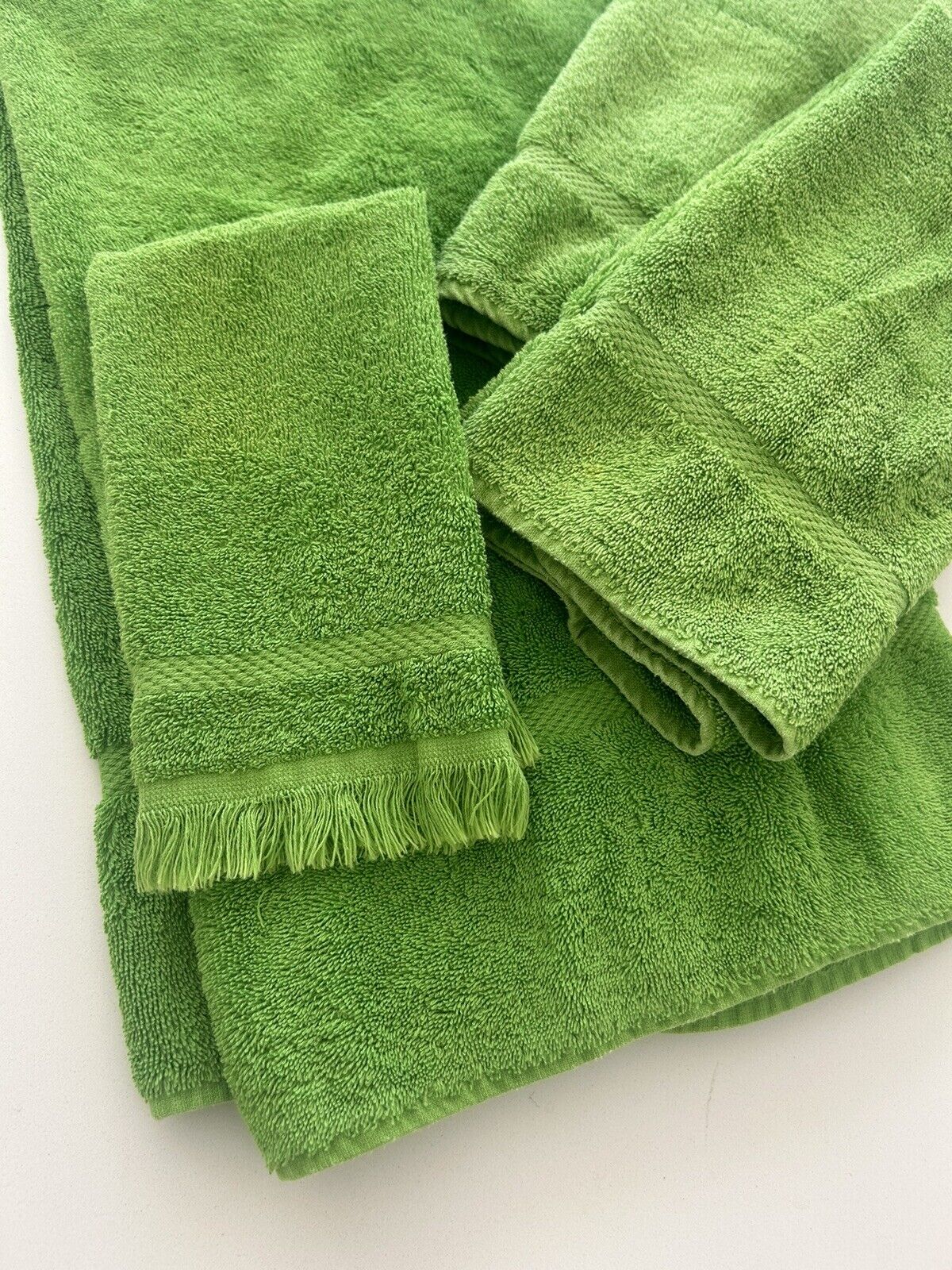 Lot of 4 vintage royal velvet by fieldcrest towel set Green