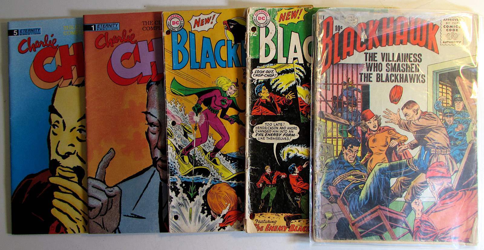 Mixed Lot of 5 #Charlie Chan 1,5,Blackhawk 90,200,201 DC 1955 Comic Books