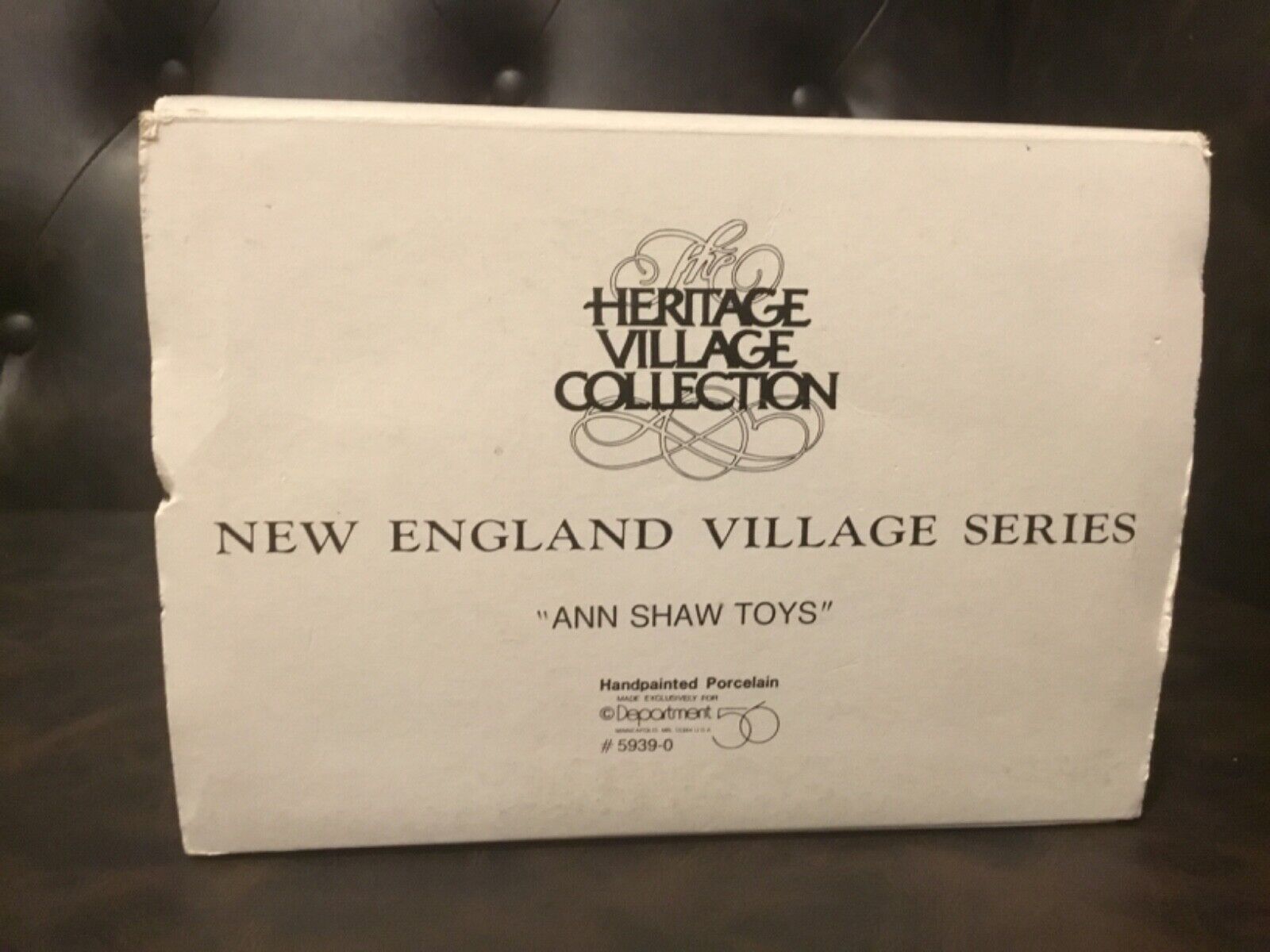 1988 Retired Department 56 New England Village Ann Shaw Toys # 5939-0
