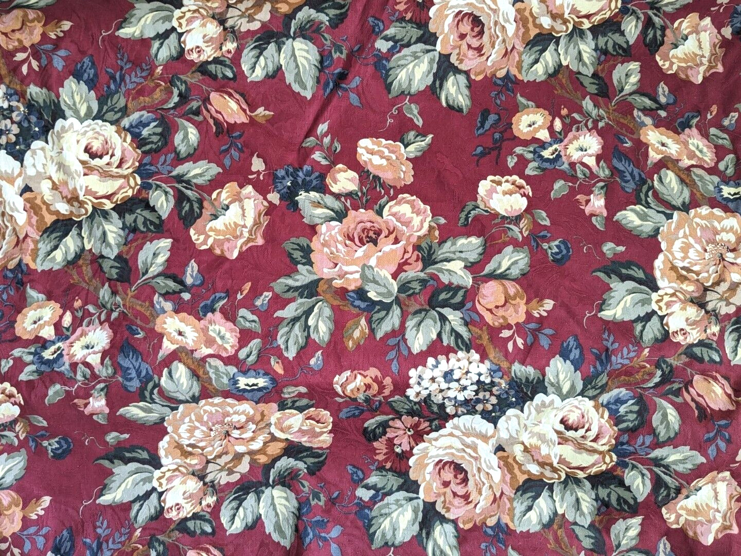 Vtg 90s Richloom Fabric Red Floral Cottage Rose Elegant Decorator 4 3/4 yds NEW