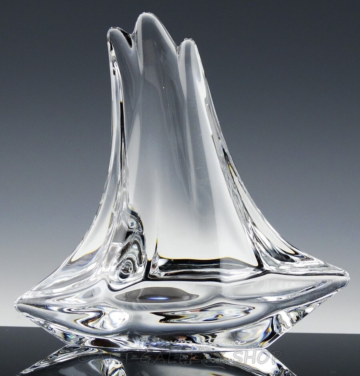 Daum France Crystal Figurine Paperweight 4-1/4\