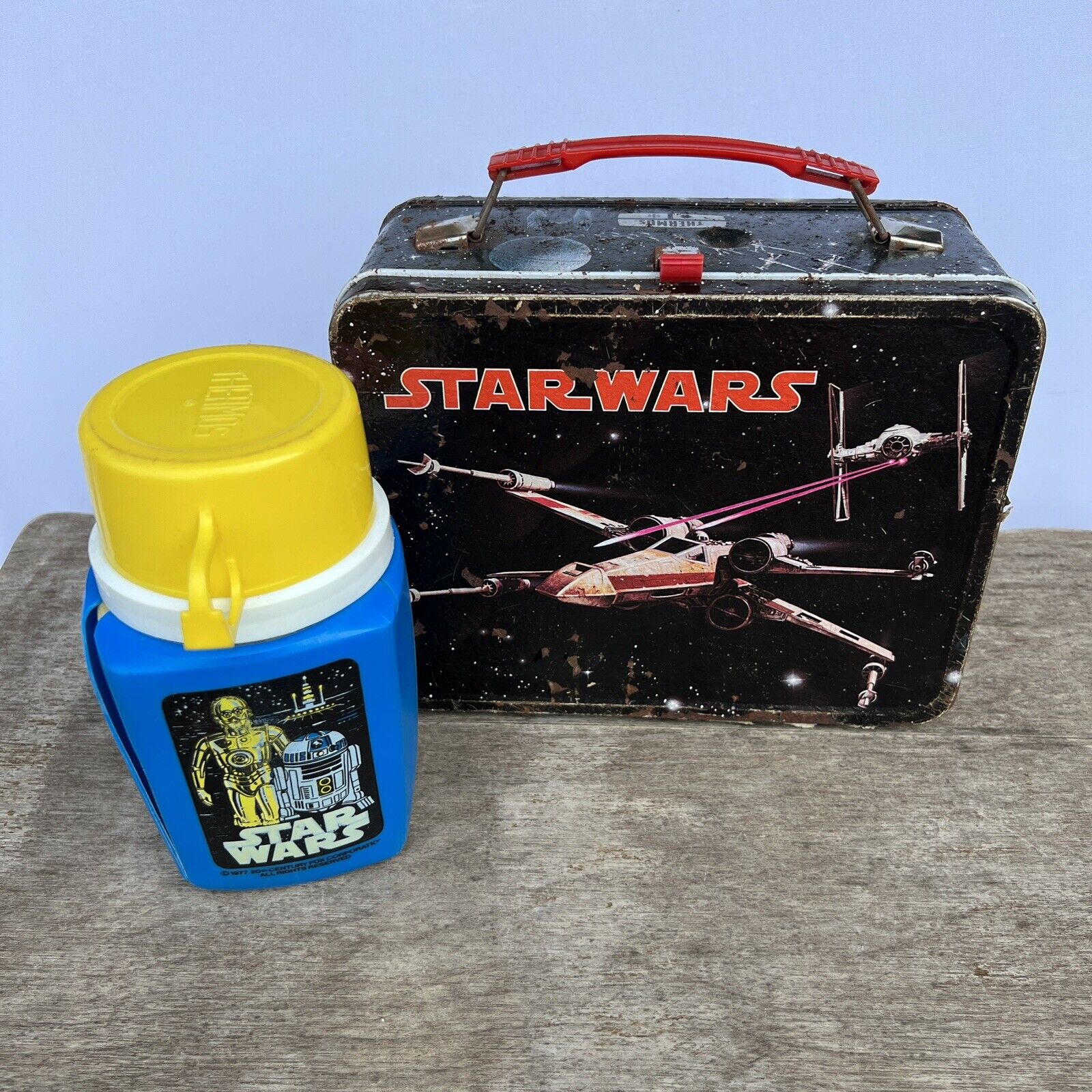 VTG 1977 Star Wars Metal Lunch Box with Thermos Vader Skywalker R2D2 C3PO