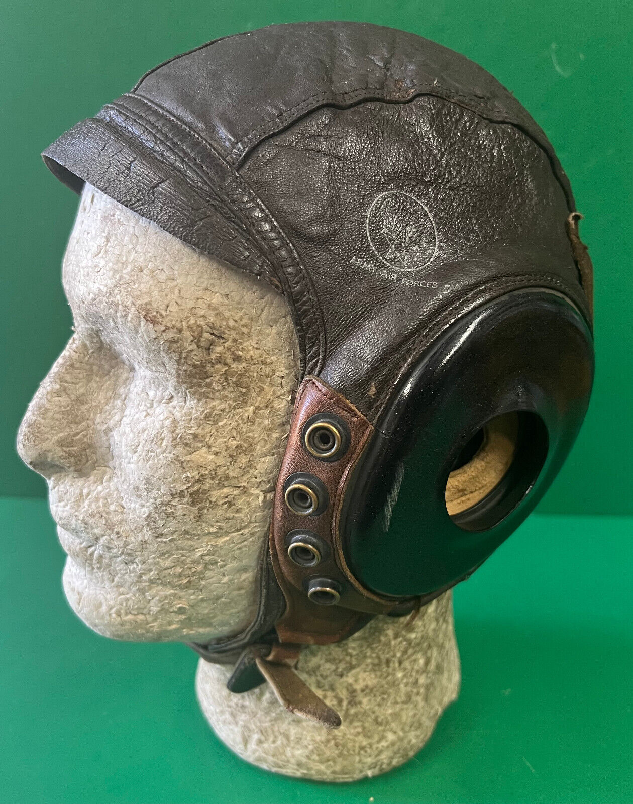 ARMY AIR FORCES PILOT’S TYPE A-11 LEATHER FLYING HELMET