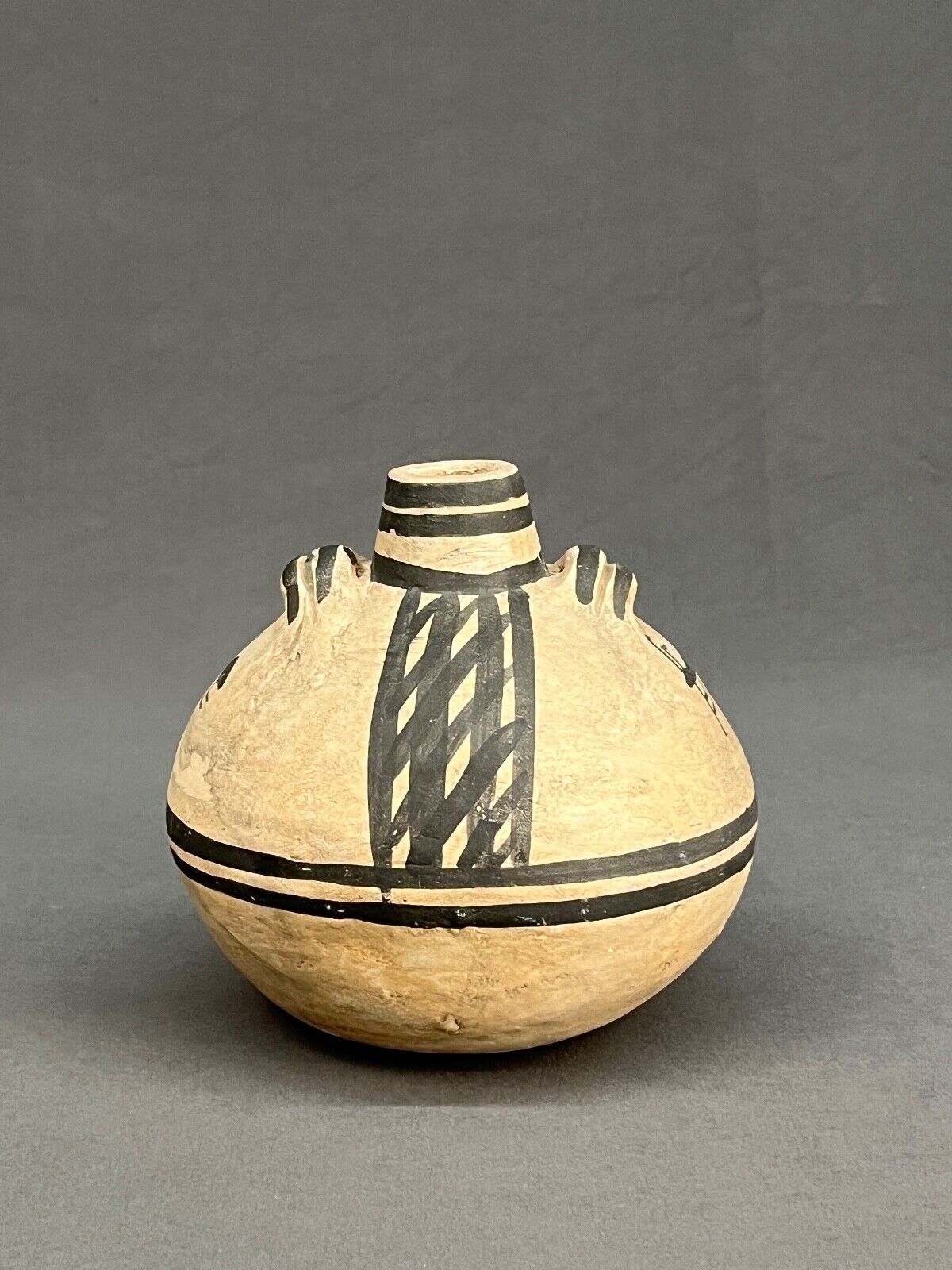 Anasazi Pottery ECHO ROCK Canteen or Vessel