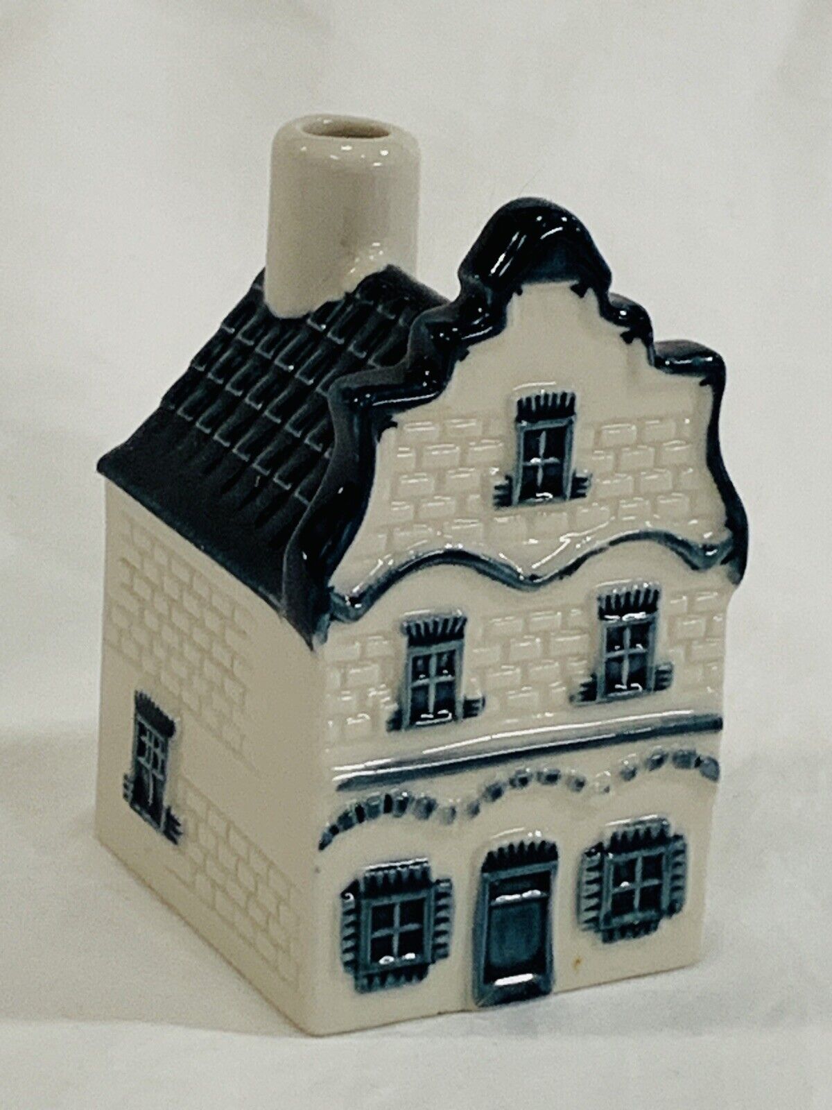 #1 KLM Blue Delft House Miniature Bols Royal Distilleries Holland