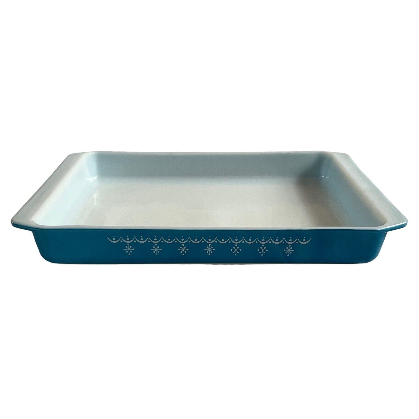 Vtg Pyrex casserole dish 933 snowflake blue garland large lasagna cake pan 70s