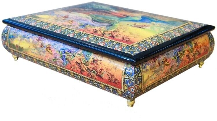 Russian lacquered jewelry box musical Russian fairy tale scene hand painted