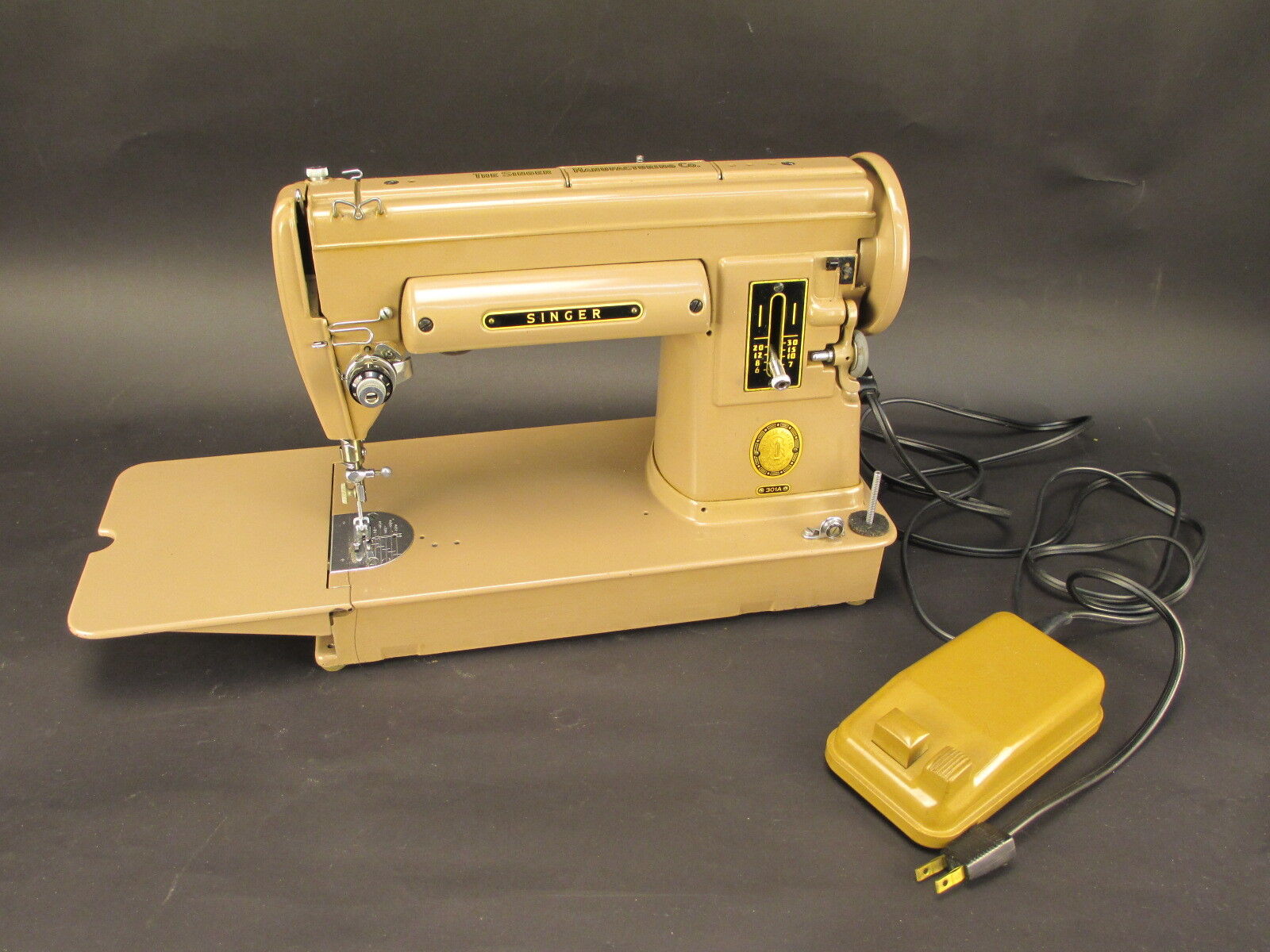 Vintage Singer 301A Sewing Machine with Manual and Case - Working - #NA417483