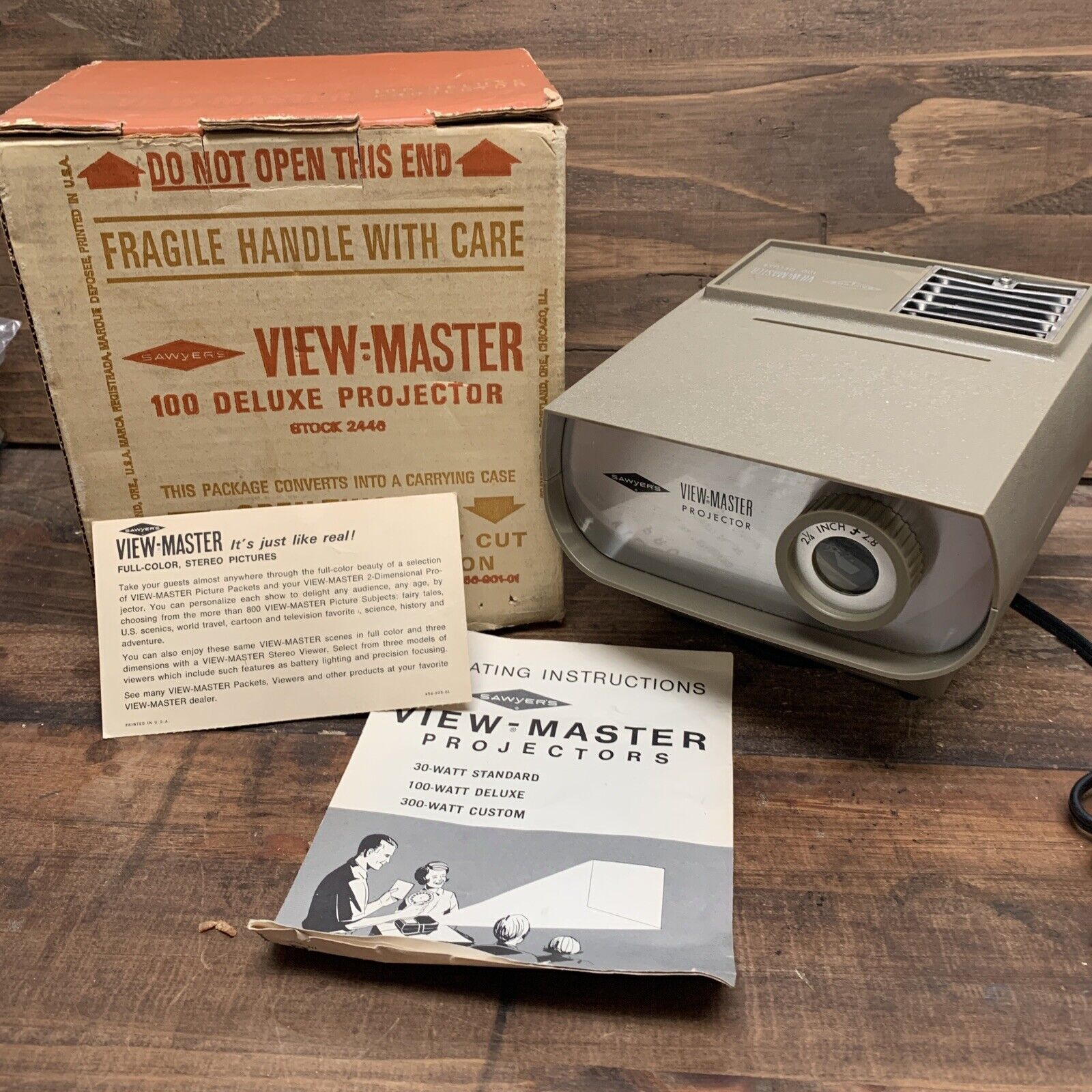 Sawyer’s View Master Projector Deluxe 100 w. box