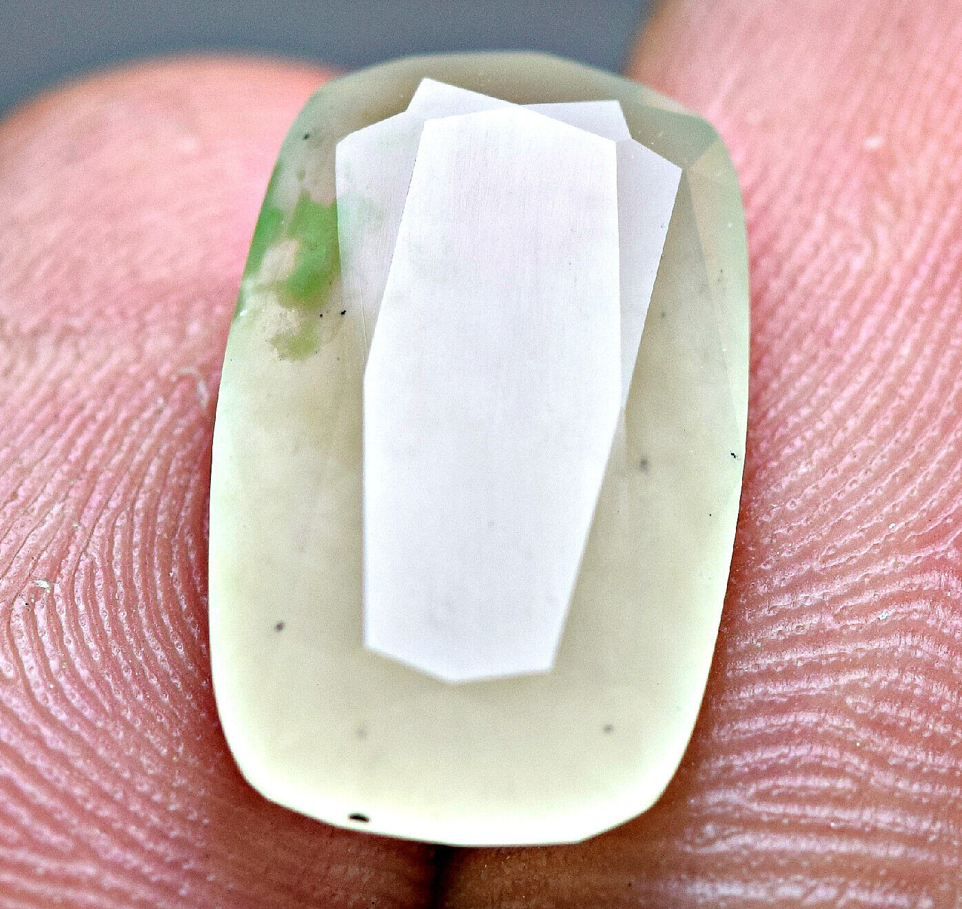 9.50 Carat Extremely Rare White Grossolar with Green grossolar Dot From Pakistan