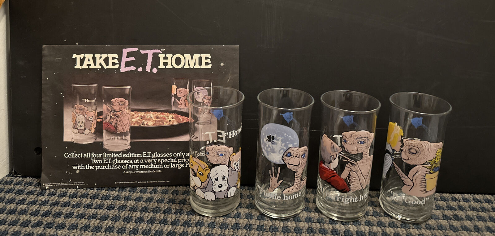 1982 Pizza Hut E. T. Glasses (Set of 4) w/Promo Place Mat